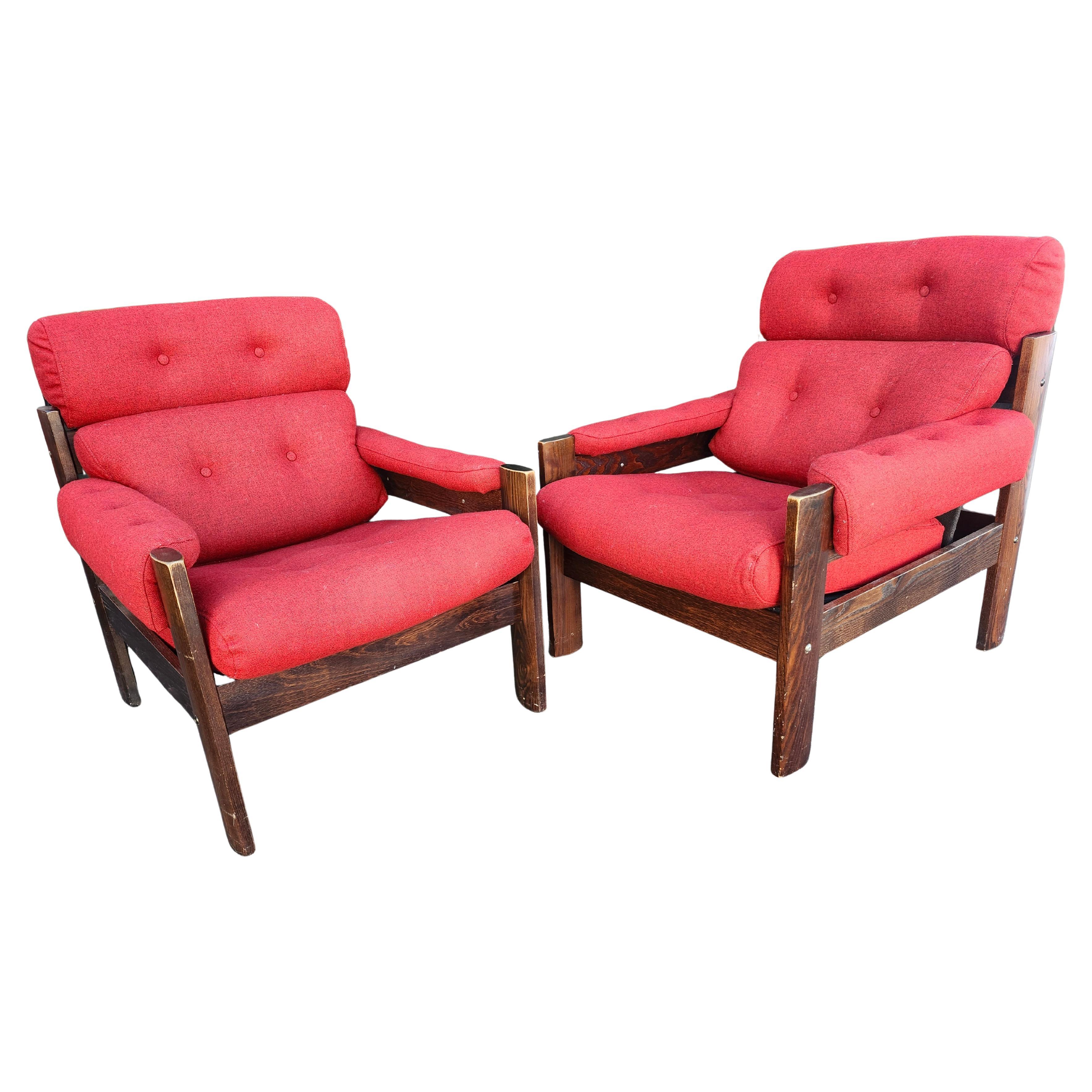 Pair of Mid-Century Modern Sculptural Lounge Chairs Style of Percival Lafer en venta
