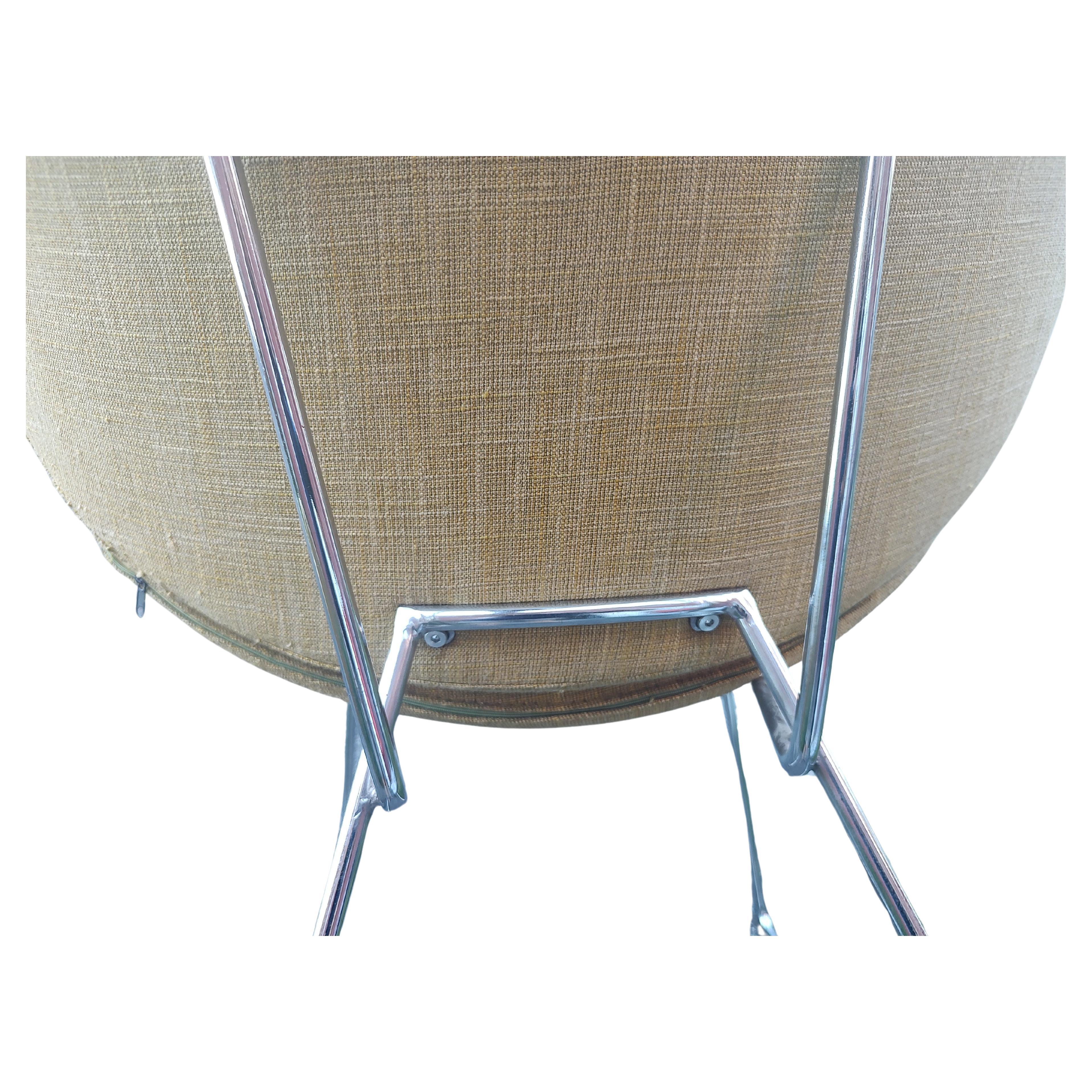 Pareja de sillas de salón escultóricas modernas de mediados de siglo estilo Pierre Paulin F438 Acero en venta