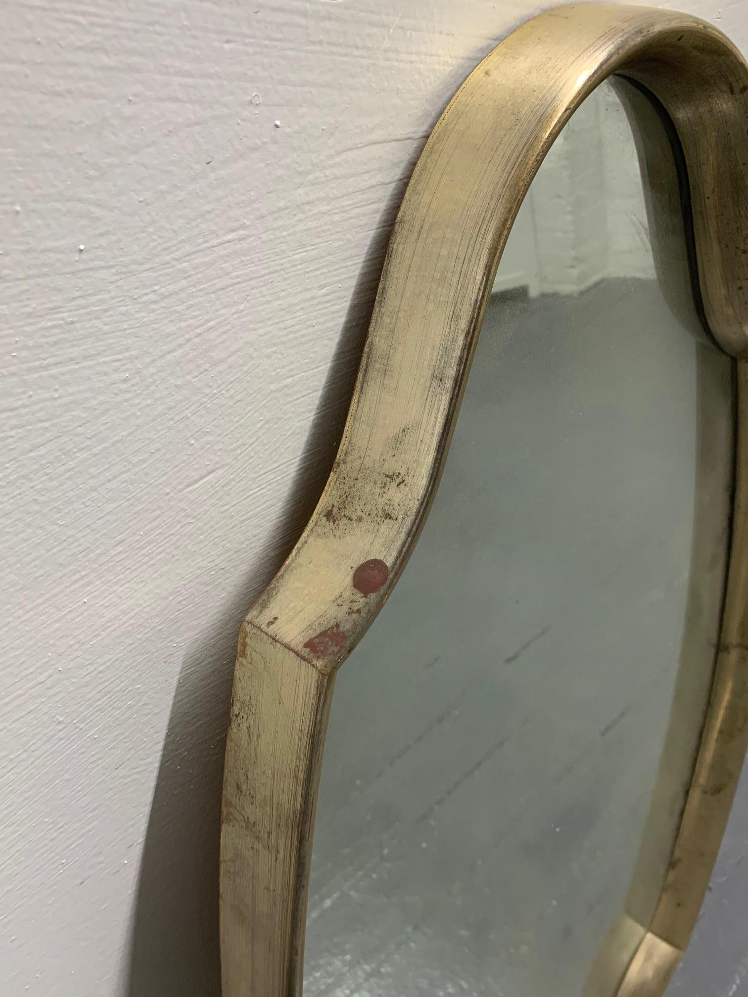 Pair of Mid-Century Modern Sculptural Mirrors with Gilded Frame In Good Condition For Sale In New York, NY