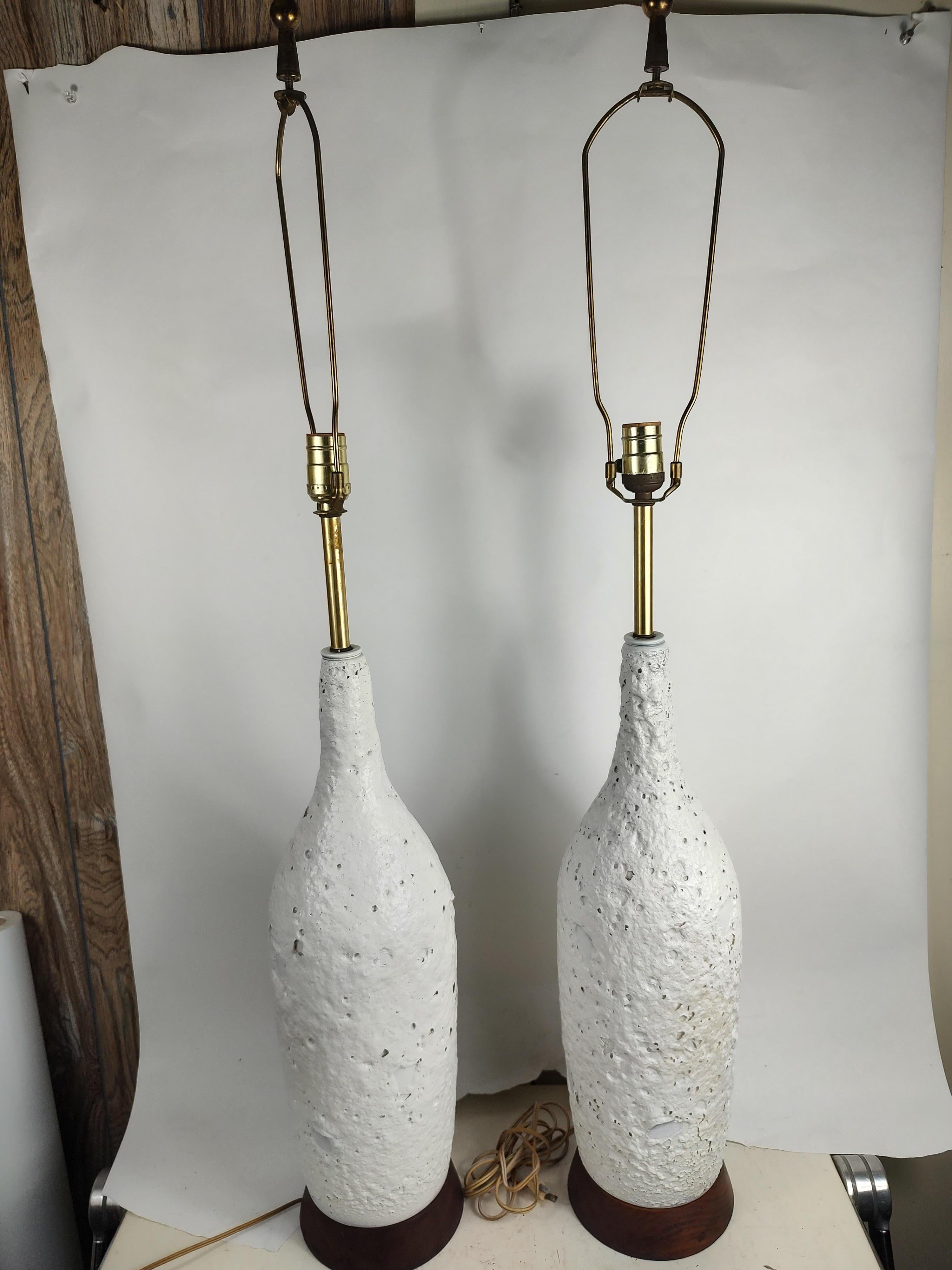 Pair of Mid-Century Modern Sculptural Volcanic Lava Like Textured Table Lamps For Sale 4
