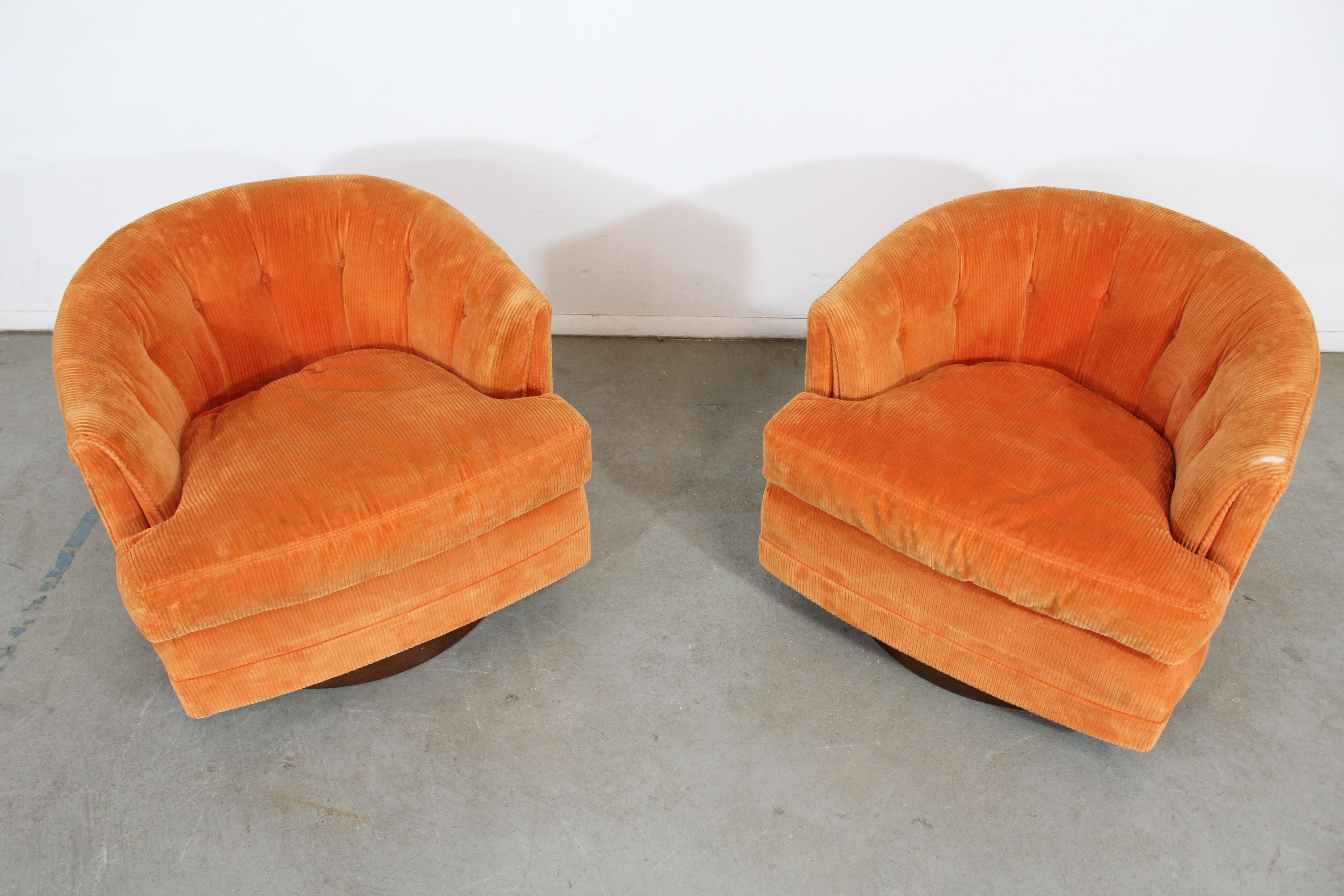 Pair of Mid-Century Modern Selig Barrel Back Swivel Club Chairs on Walnut Base For Sale 3