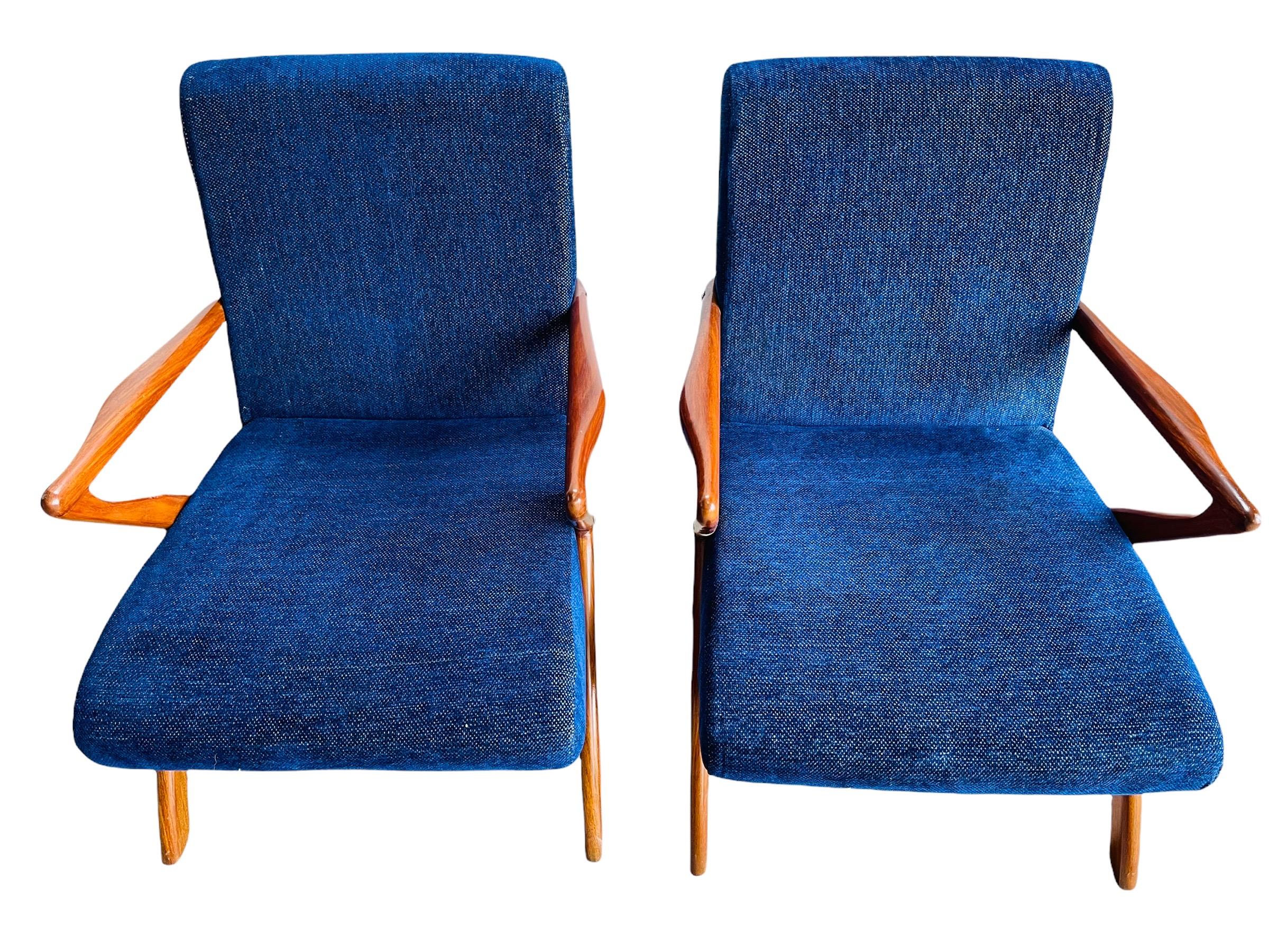 Fabric Pair of Mid-Century Modern Selig Style Z Chair in Walnut