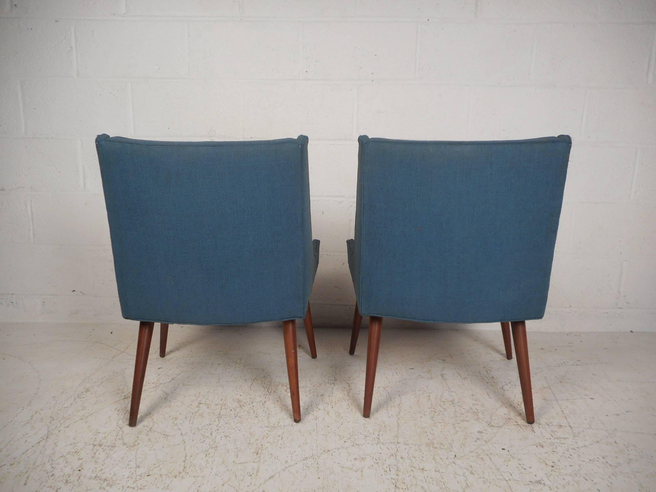 Moderne Beistellstühle aus der Mitte des Jahrhunderts von Milo Baughman für Thayer Coggin, Paar im Zustand „Gut“ im Angebot in Brooklyn, NY