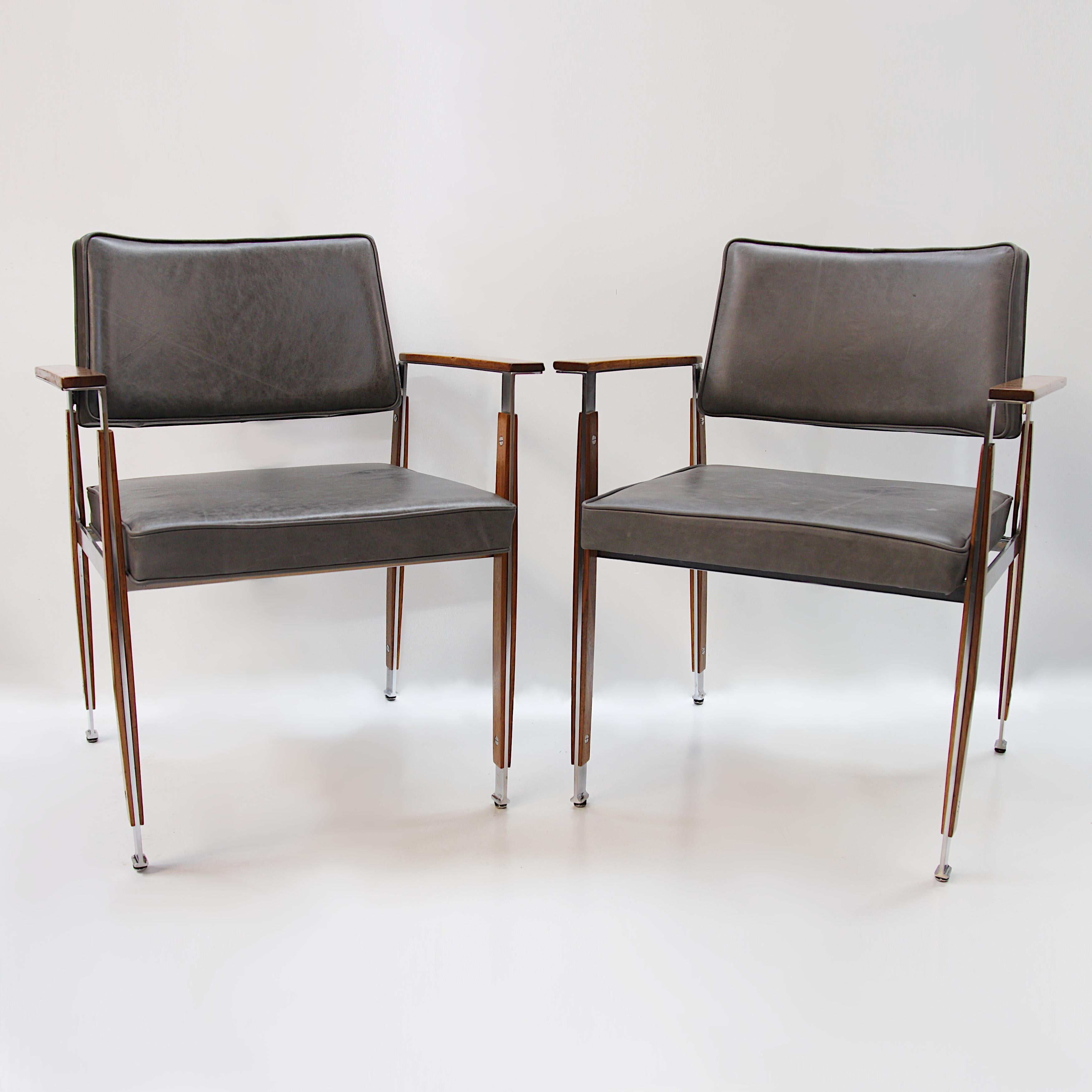 Milieu du XXe siècle Paire de chaises d'appoint modernes du milieu du siècle dernier par William B Sklaroff pour Robert John en vente