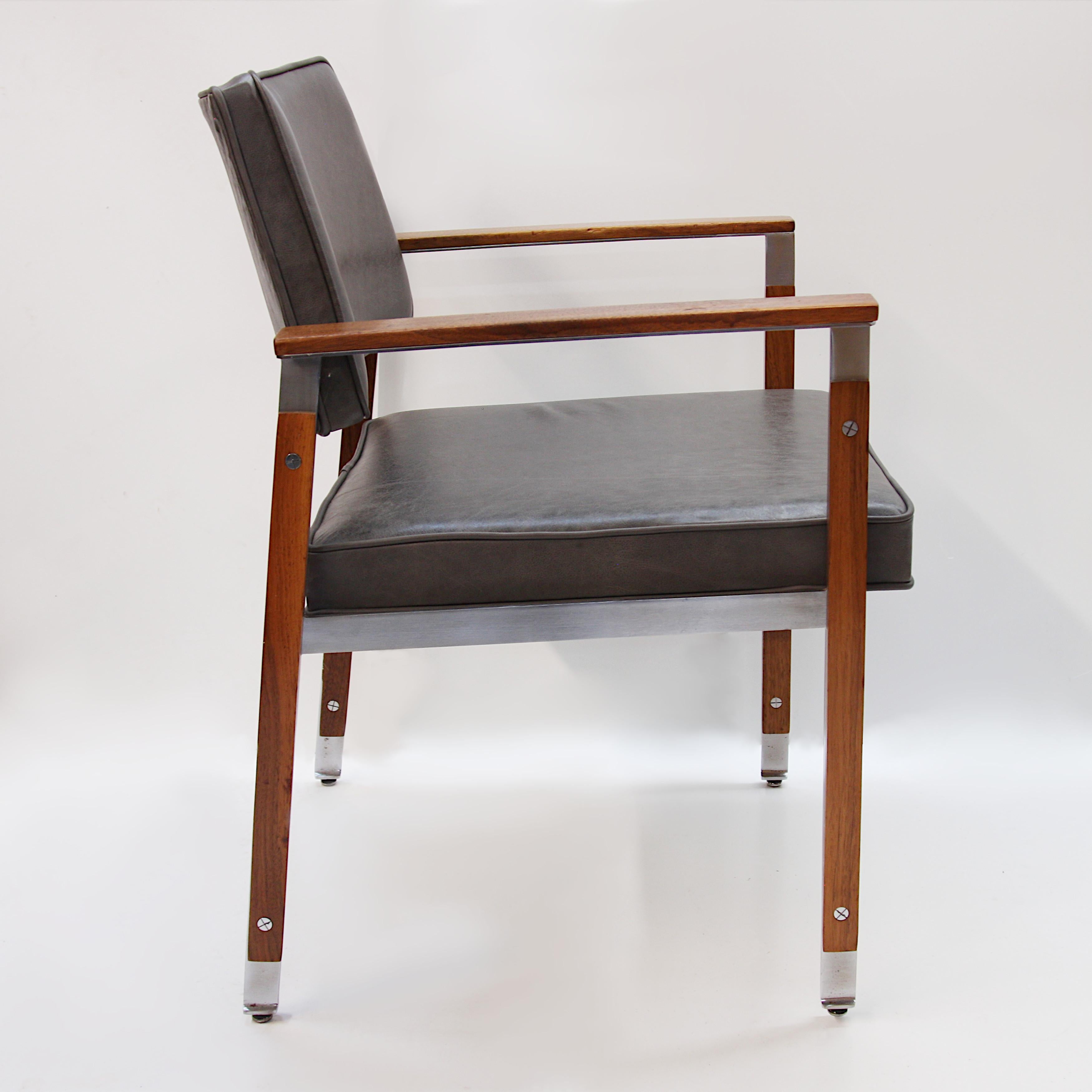 Paire de chaises d'appoint modernes du milieu du siècle dernier par William B Sklaroff pour Robert John en vente 2