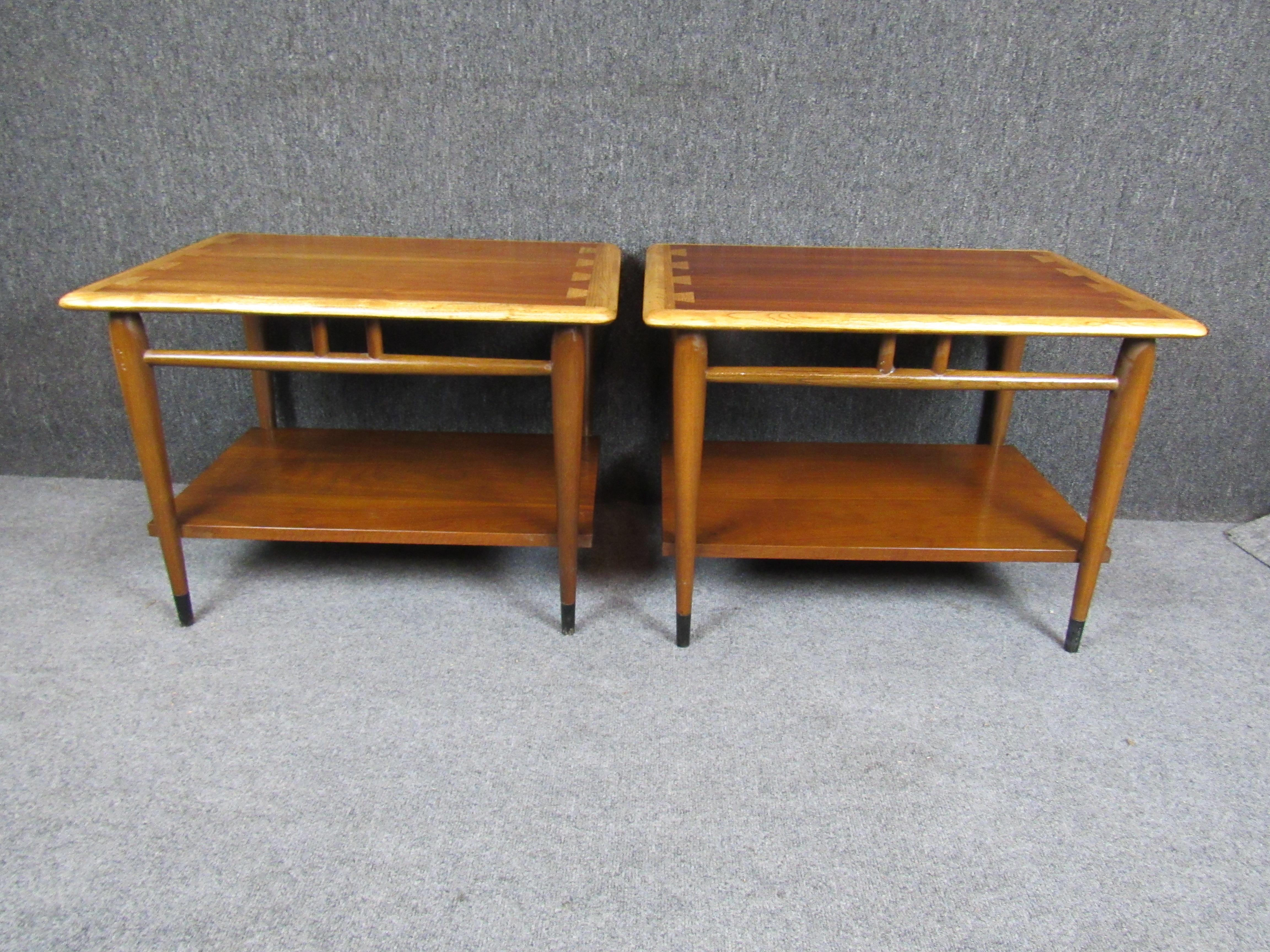 Pair of Mid-Century Modern Side Tables by Lane For Sale 2
