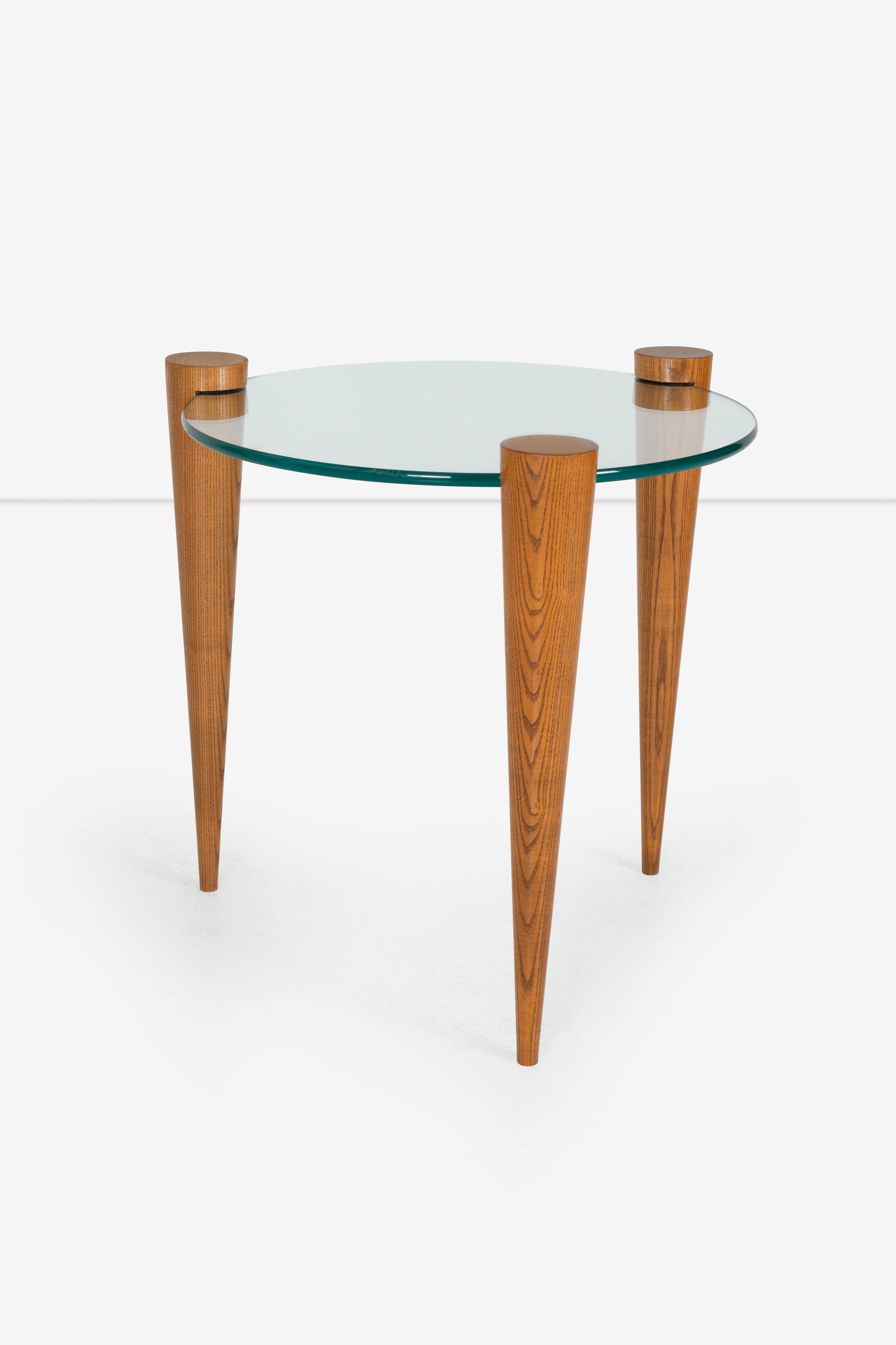 American Pair of Mid-Century Modern Side Tables. For Sale