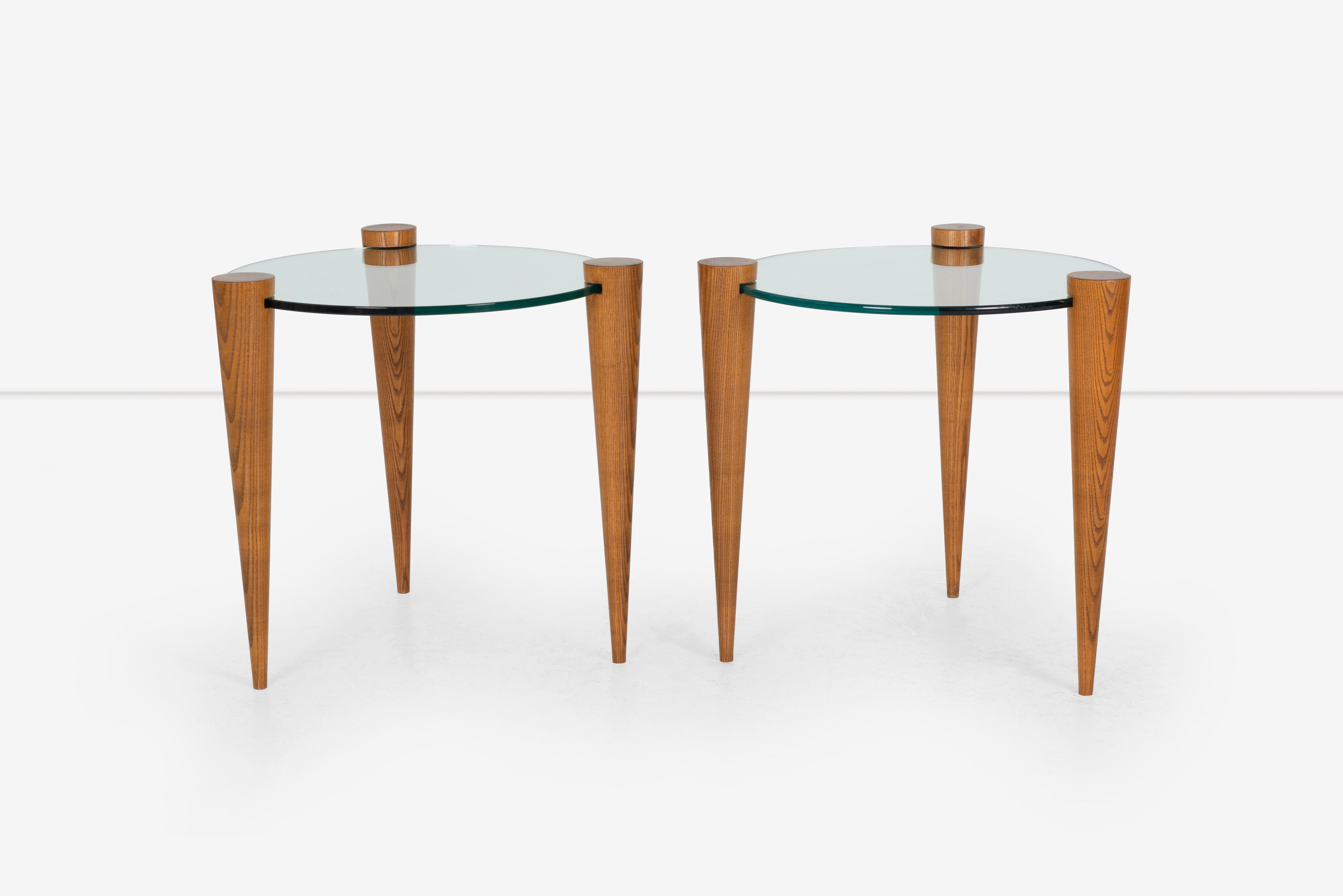 Mid-20th Century Pair of Mid-Century Modern Side Tables. For Sale