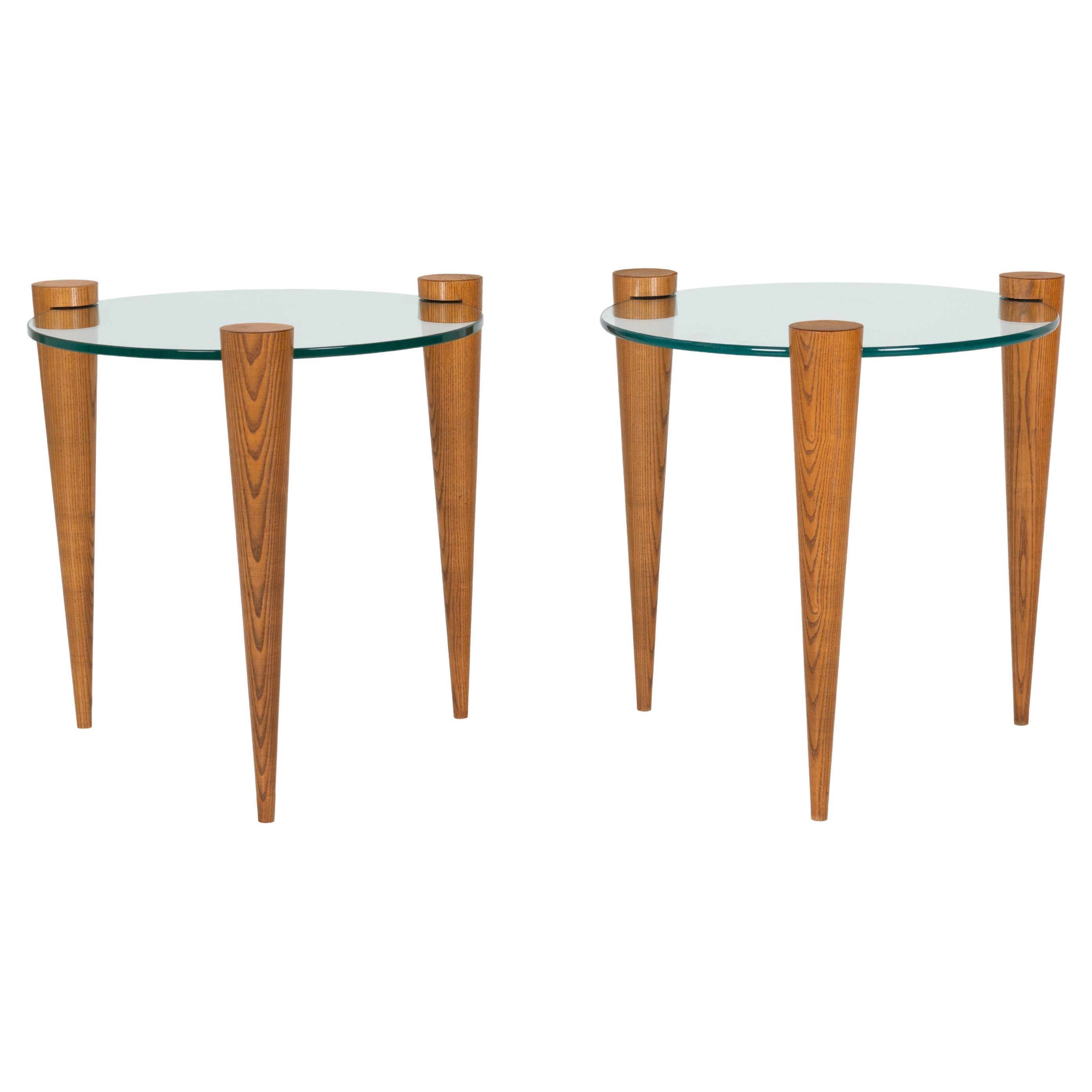 Pair of Mid-Century Modern Side Tables. For Sale