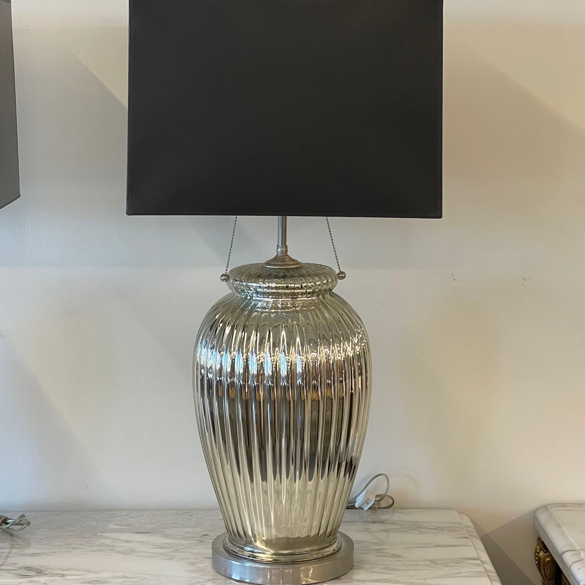 Pair of Mid-Century Modern Silver Table Lamps, Mercury Glass, Brass, Urn-Shaped In Good Condition For Sale In Stamford, CT