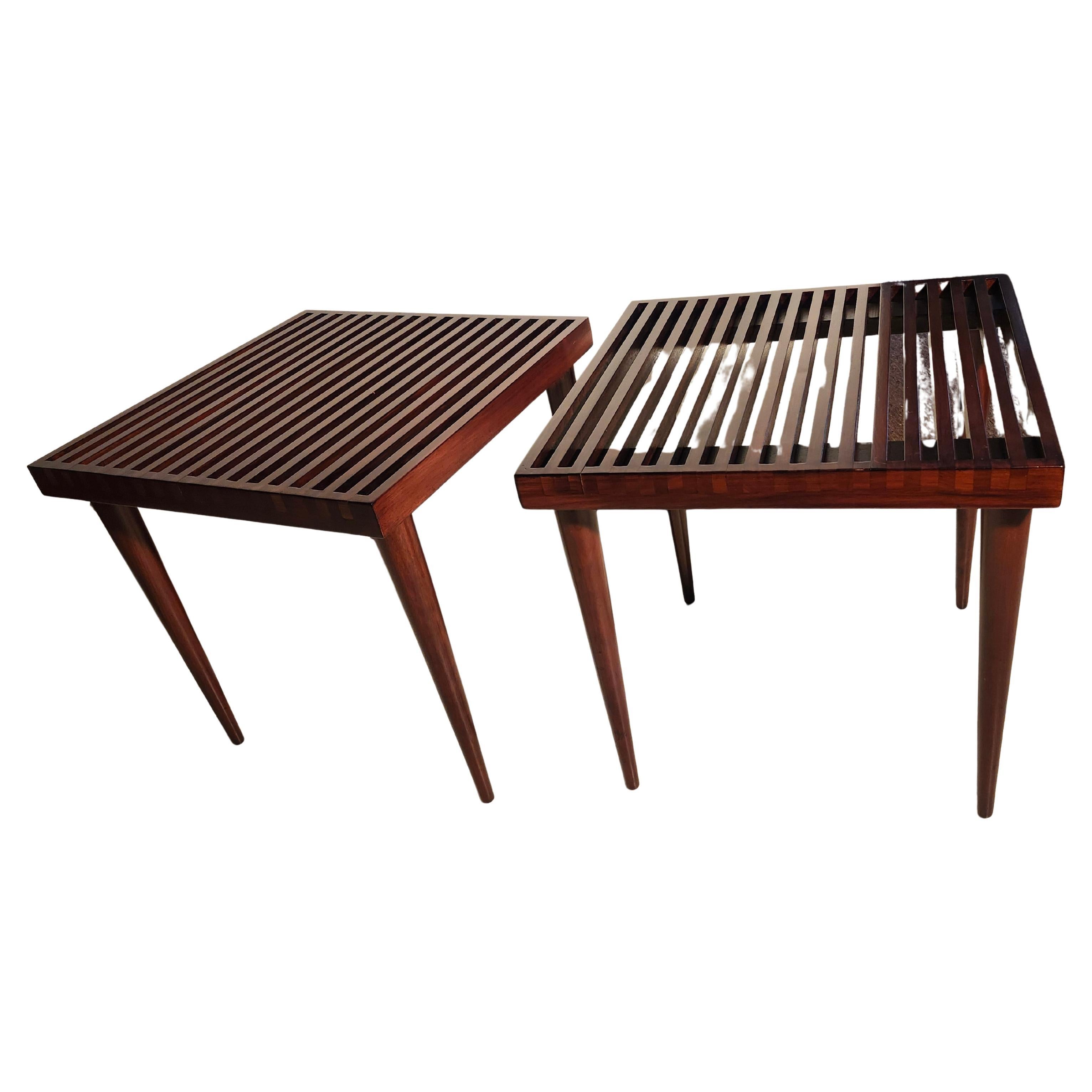 Noyer Paire de tables d'appoint en noyer à lamelles de Mel Smilow, du milieu du siècle dernier, datant de 1955 en vente