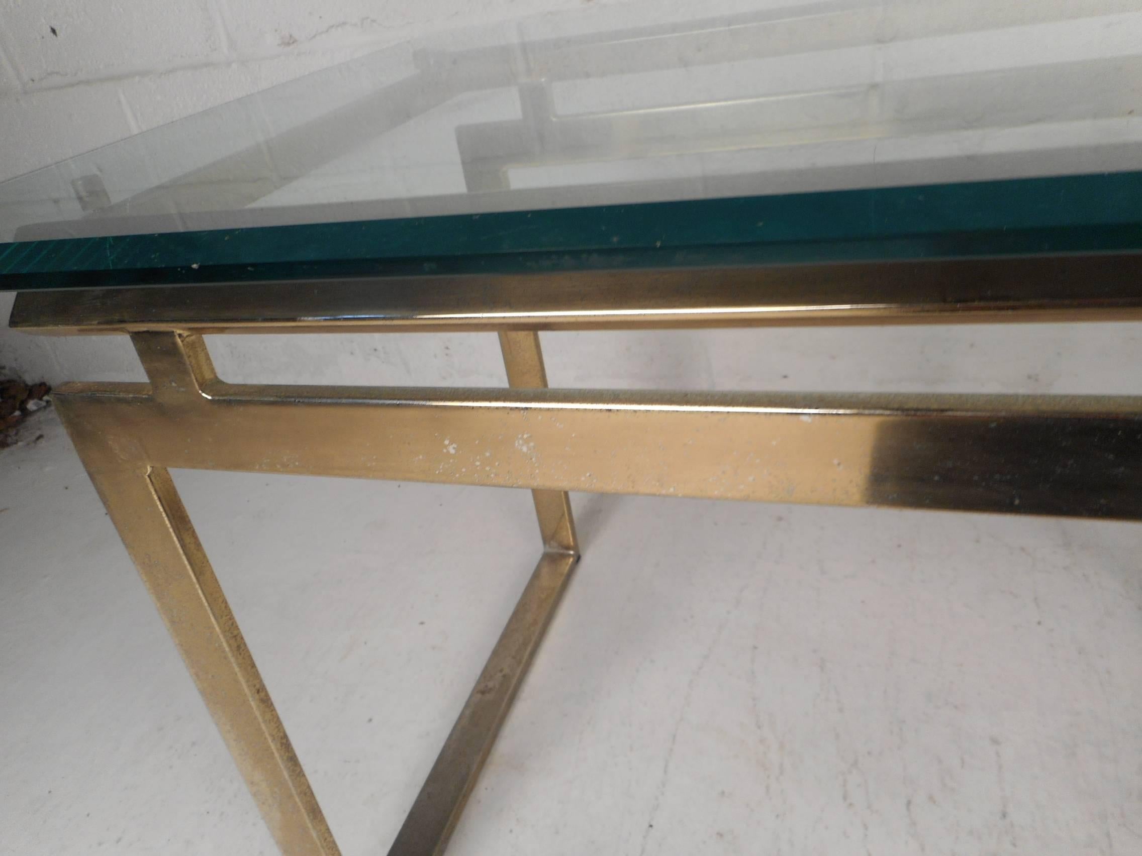 Pair of Mid-Century Modern Sled Leg End Tables For Sale 3