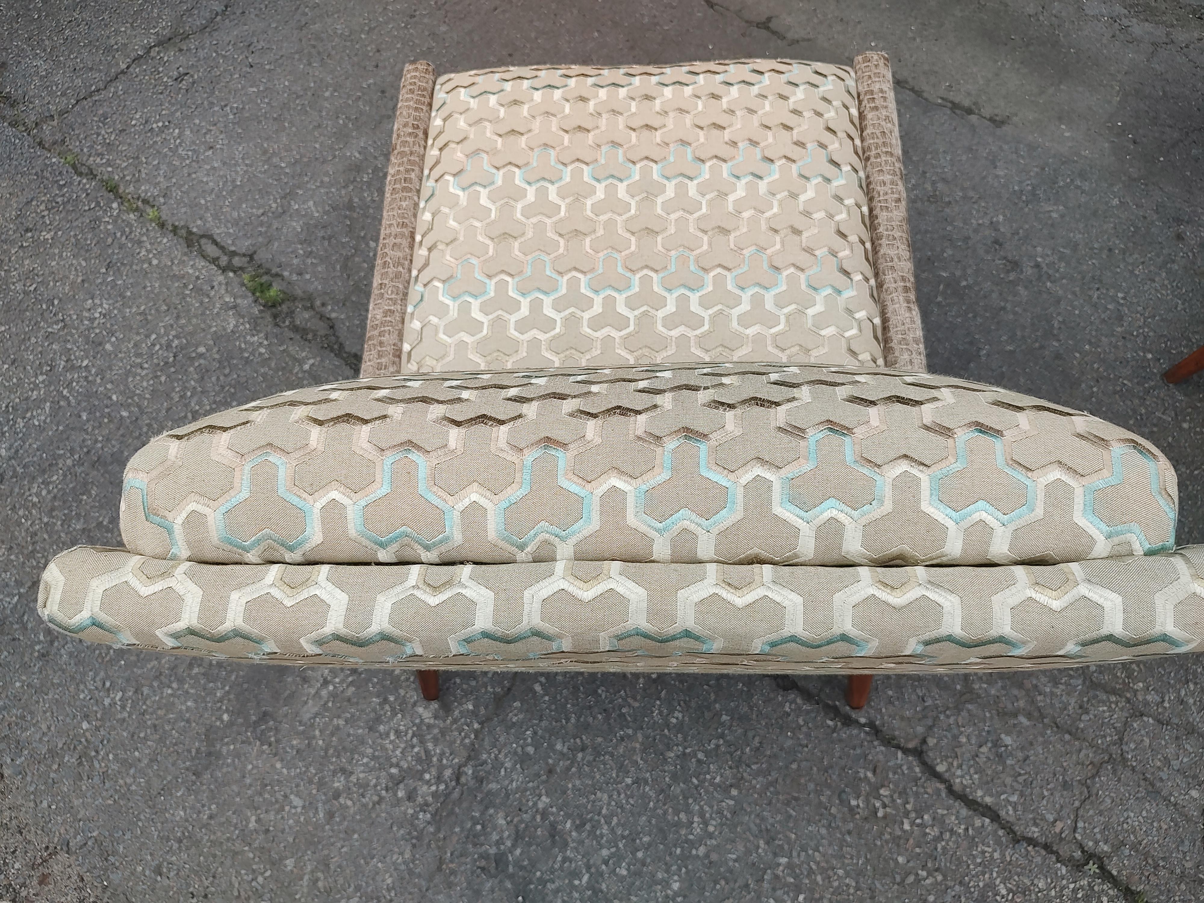 Fabric Pair of Mid Century Modern Slipper Chairs by Paul McCobb Planner Group Restored For Sale