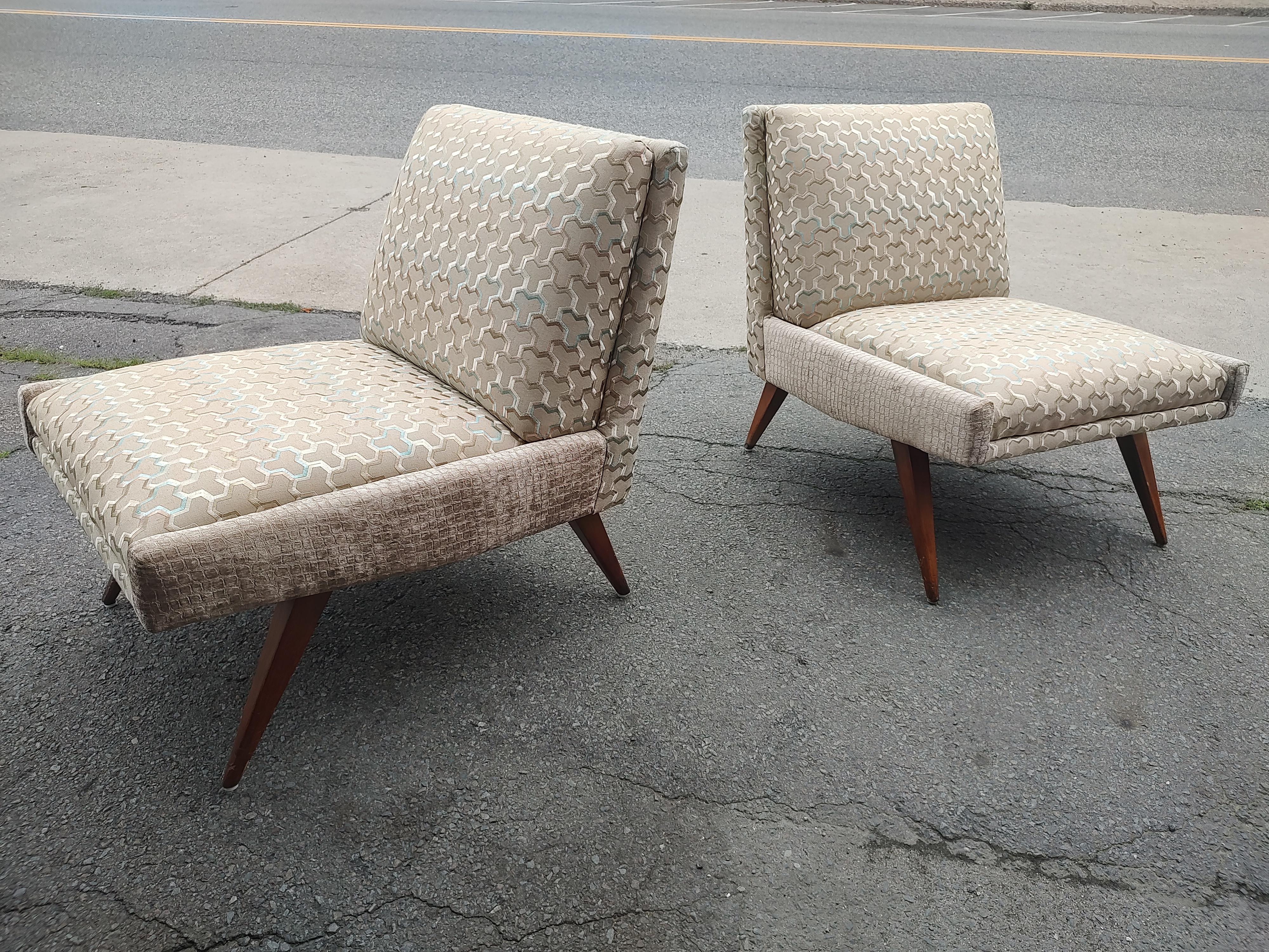 Pair of Mid Century Modern Slipper Chairs by Paul McCobb Planner Group Restored For Sale 2