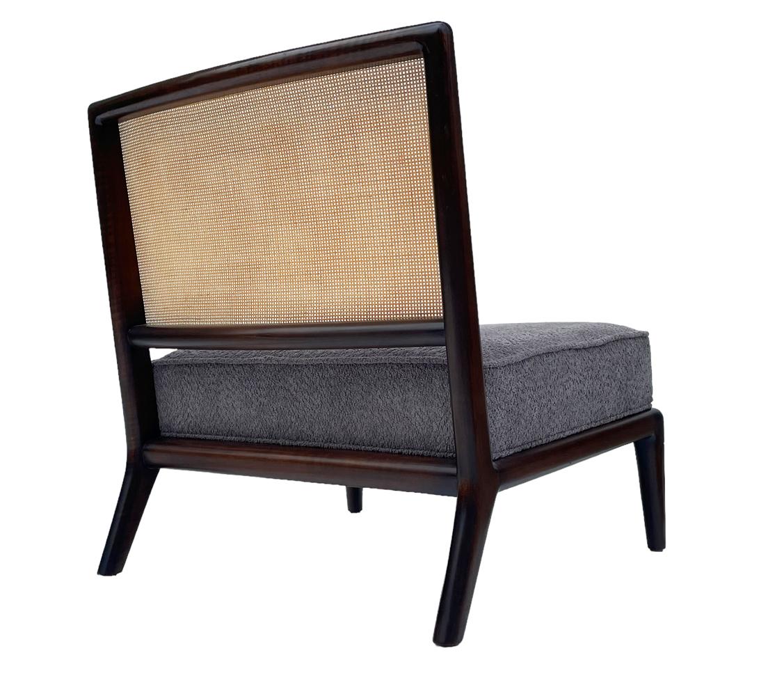 Mid-Century Modern Pair of Mid Century Modern Slipper Lounge Chairs Attr. to Robsjohn Gibbings 