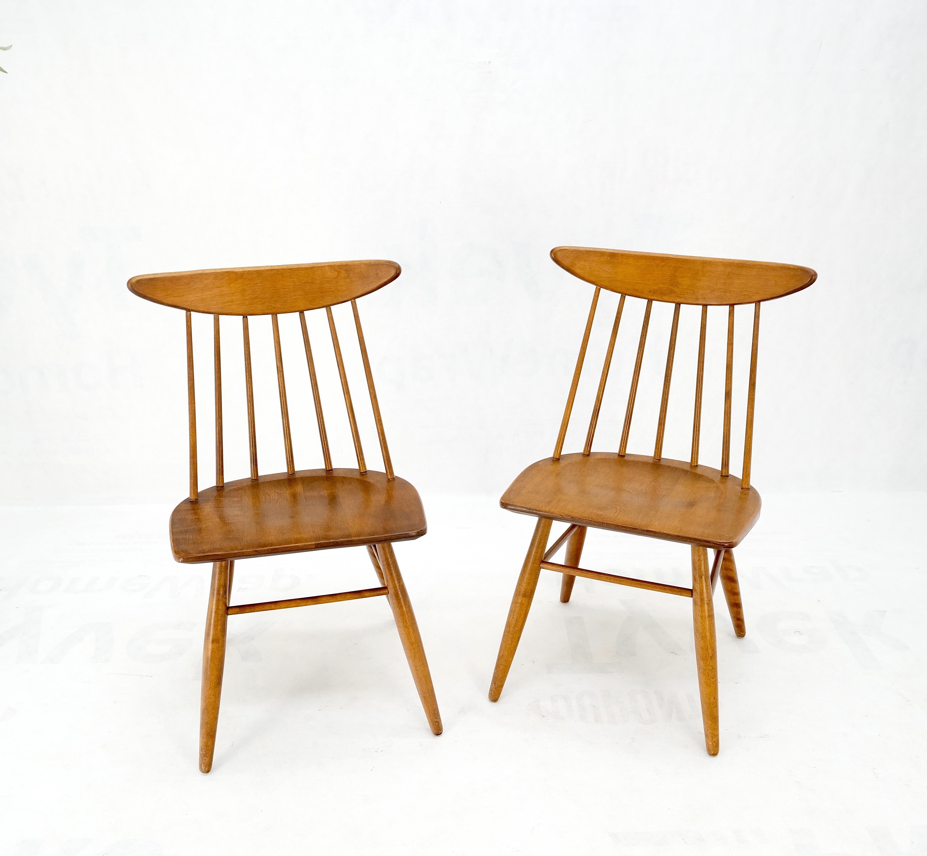 20th Century Pair of Mid-Century Modern Solid Maple Conant Ball Russel Right Sid Chairs Mint! For Sale