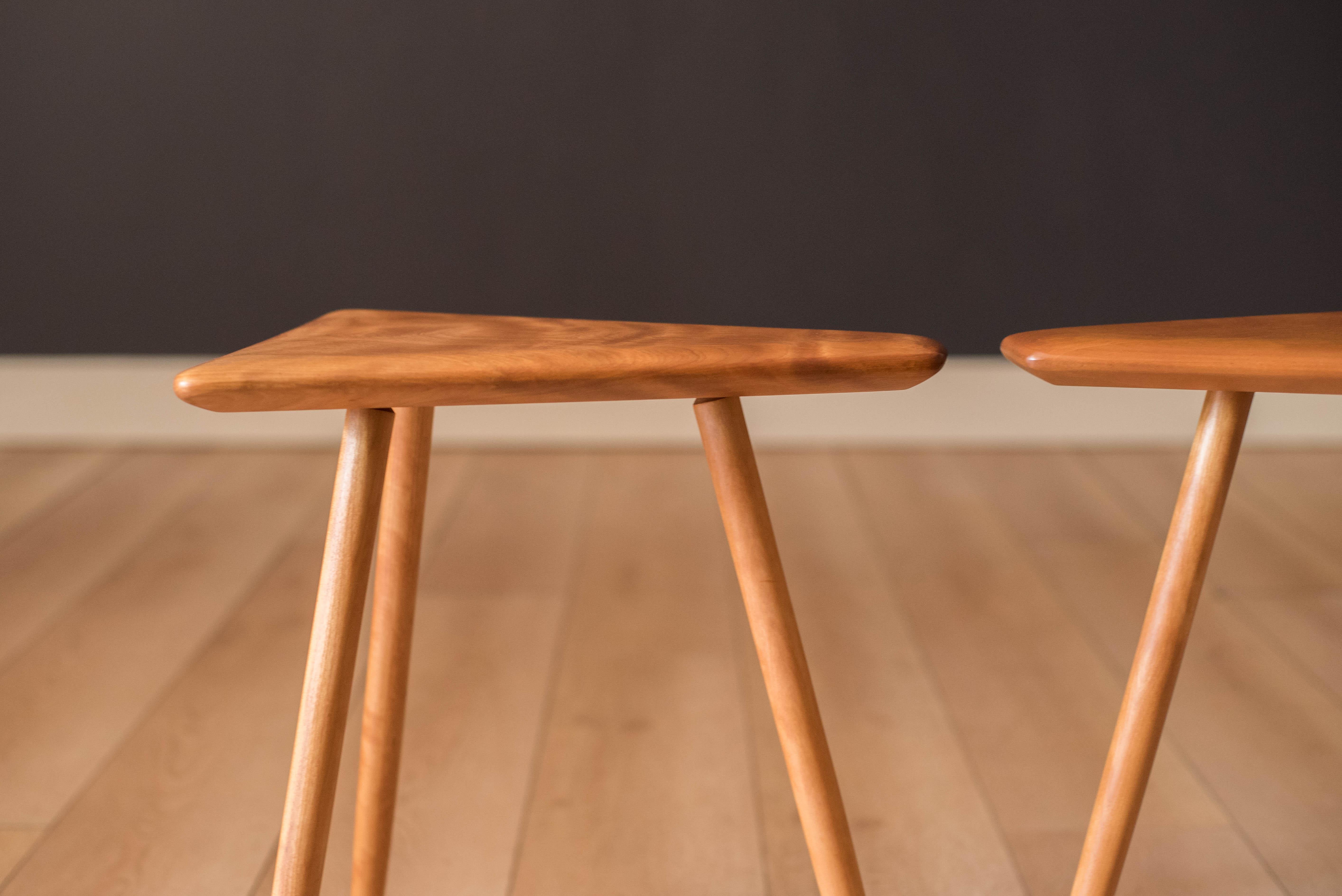 Pair of Mid Century Modern Solid Maple End Tables by H.T. Cushman In Good Condition In San Jose, CA