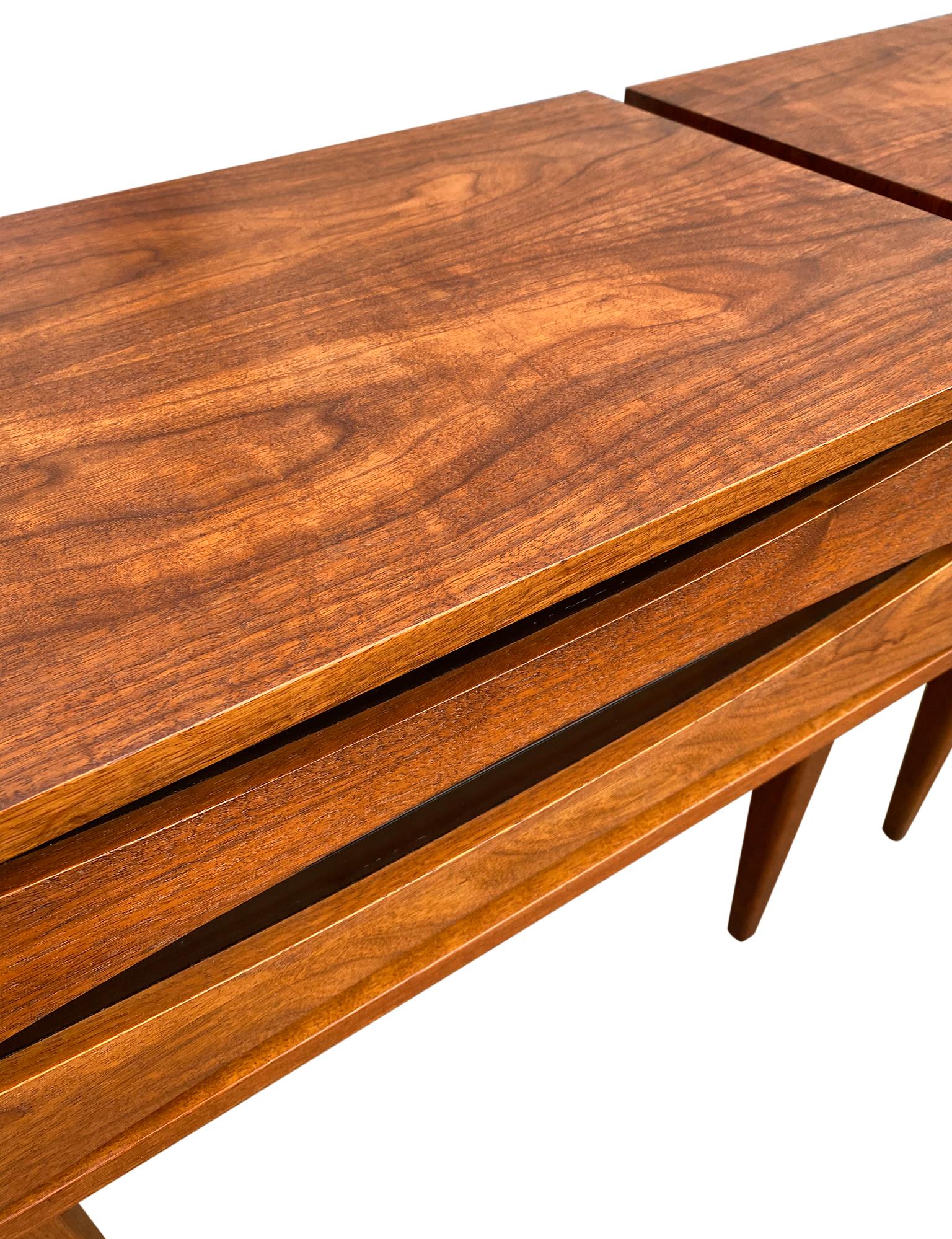 Mid-20th Century Pair of Mid-Century Modern Solid Walnut Nightstands Style of Arne Vodder
