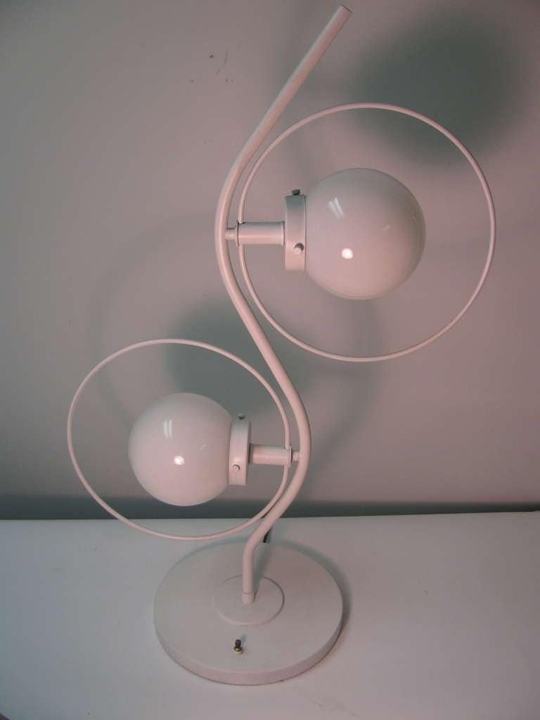 Pair of Mid Century Modern Space Age  3-Way Table Lamps In Good Condition For Sale In Port Jervis, NY