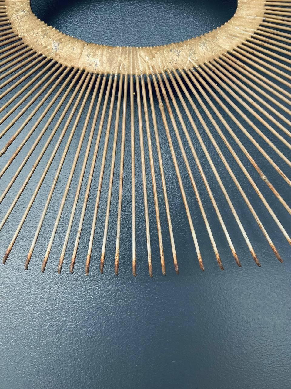 Paire de sculptures murales Mid-Century Modern Spray Sunburst en vente 3