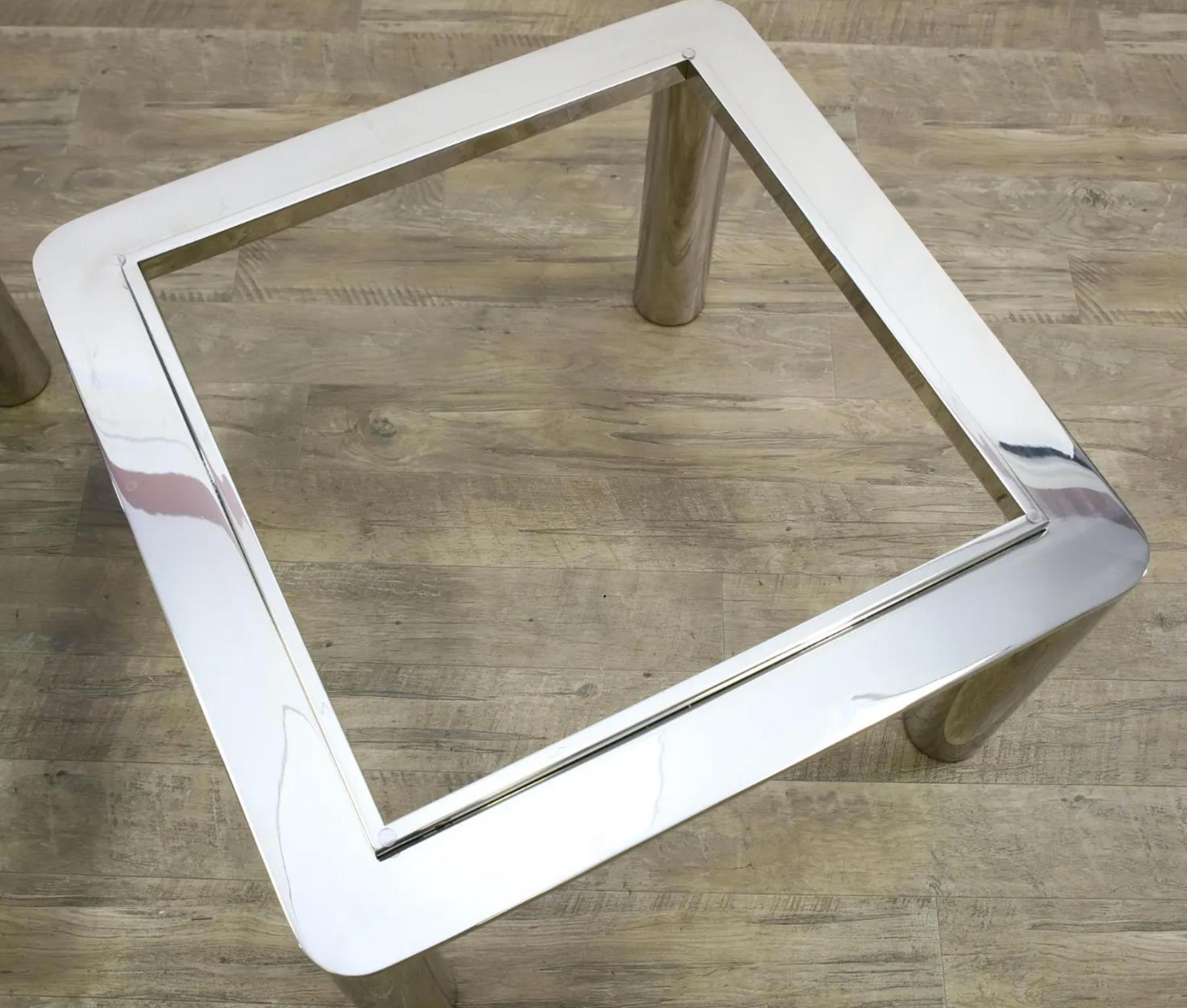 20th Century Pair of Mid Century Modern Square Glass and Chrome Tube Side Tables For Sale