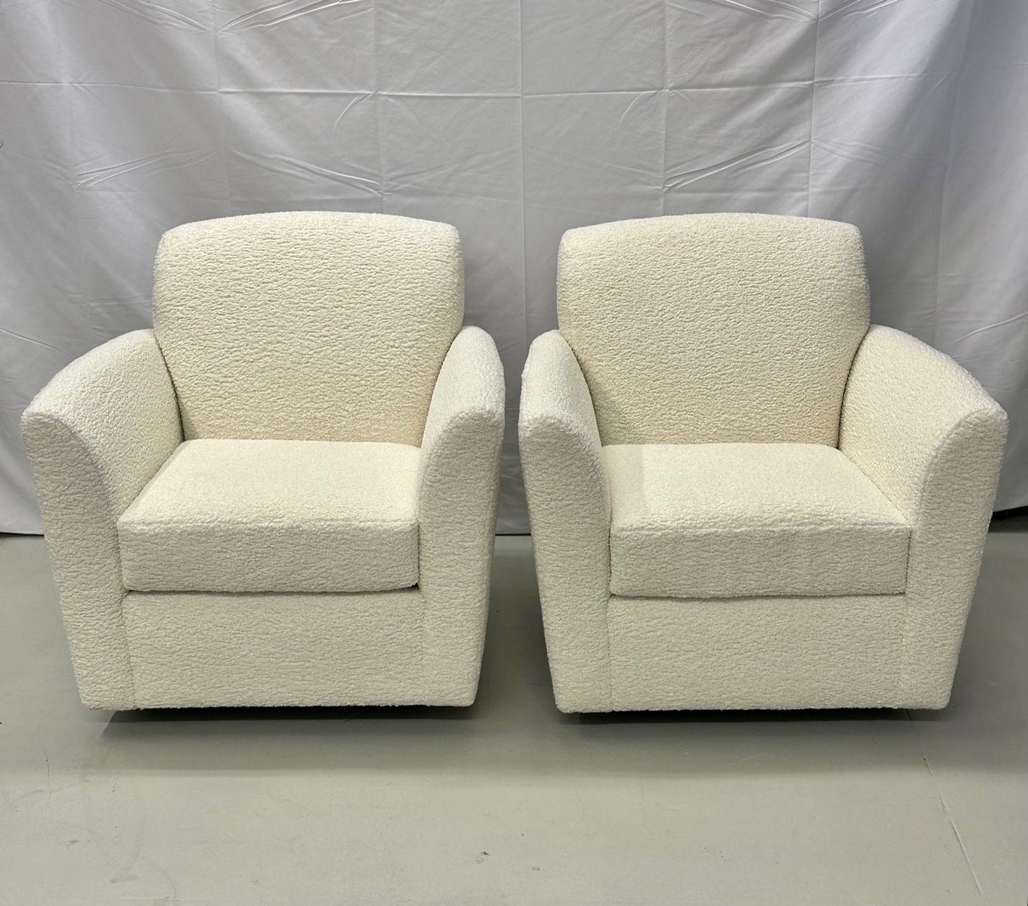 Late 20th Century Pair of Mid-Century Modern Square White Boucle Rocking Lounge / Swivel Chairs For Sale