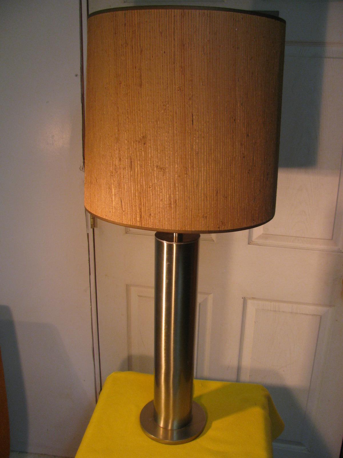 Mid-20th Century Pair of Mid-Century Modern Stainless Steel Cylindrical Table Lamps For Sale