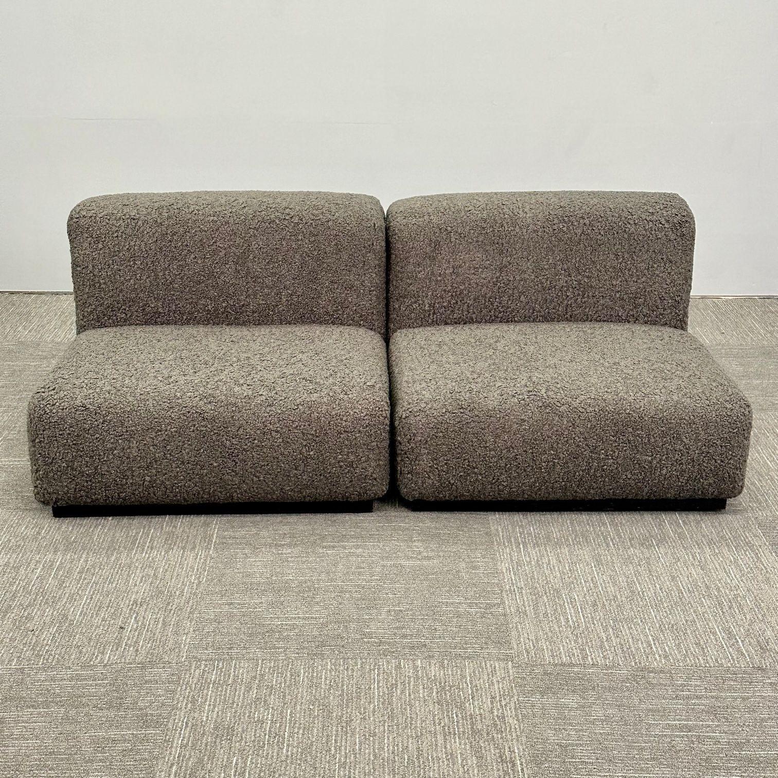 Pair of Mid-Century Modern Stendig Lounge / Slipper Chairs, Gray Boucle
A pair of finely constructed good condition Stendig tagged and labeled side chairs. Each in a comfortable Boucle. 
Gray Boucle, Ebony Painted Wood
Switzerland, 1960s
By