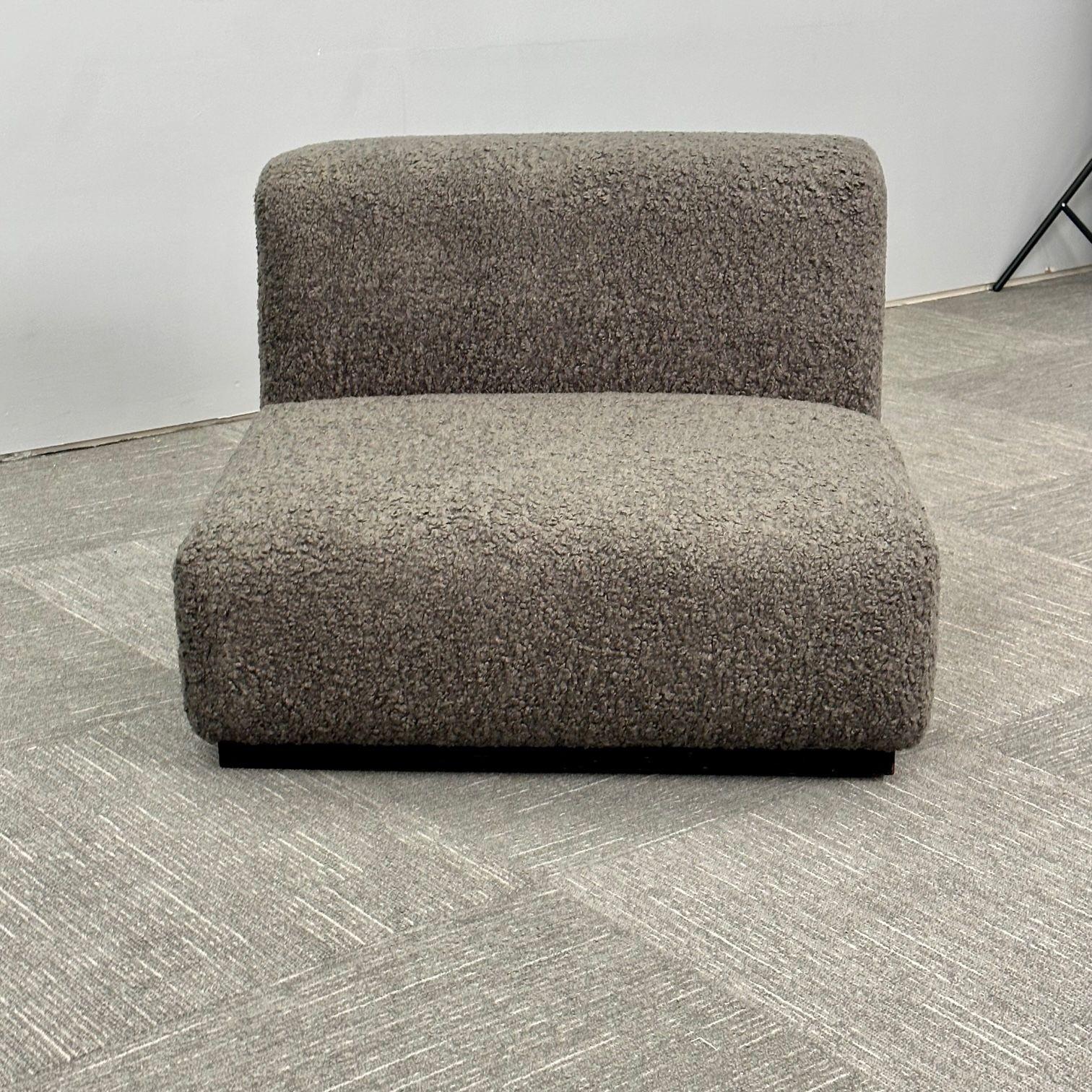 20th Century Pair of Mid-Century Modern Stendig Lounge / Slipper Chairs, Gray Bouclé For Sale