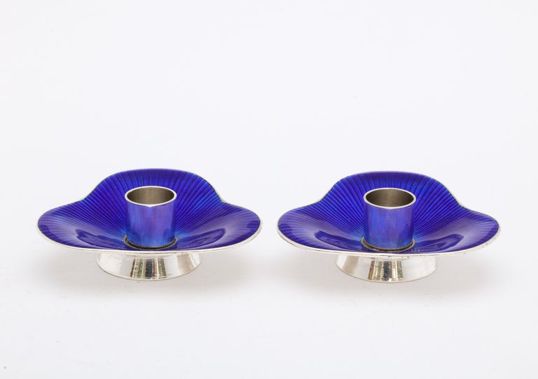 Pair of Mid-Century Modern Sterling Silver and Cobalt Blue Enamel Candlesticks For Sale 3