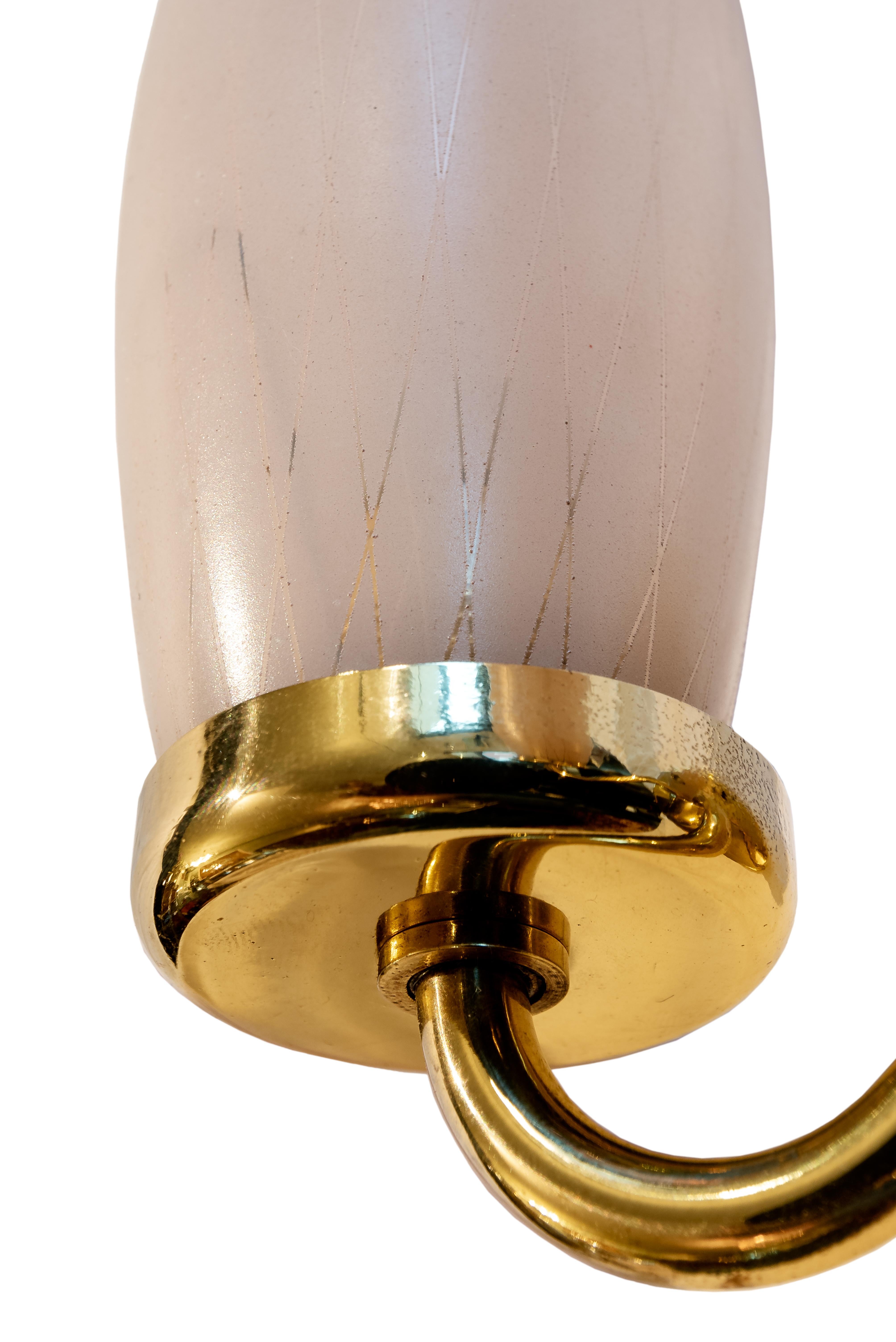 Polished Pair of Mid-Century Modern Stilnovo Style Brass, Blue and Pink Glass Wall Sconce