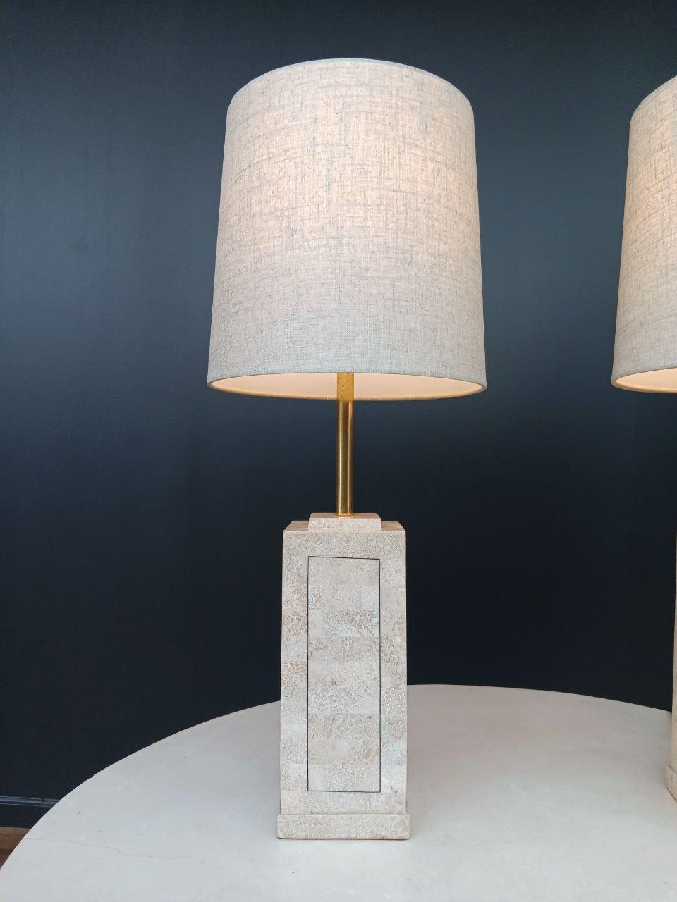 Pair of Mid-Century Modern Stone Table Lamps In Good Condition For Sale In Los Angeles, CA