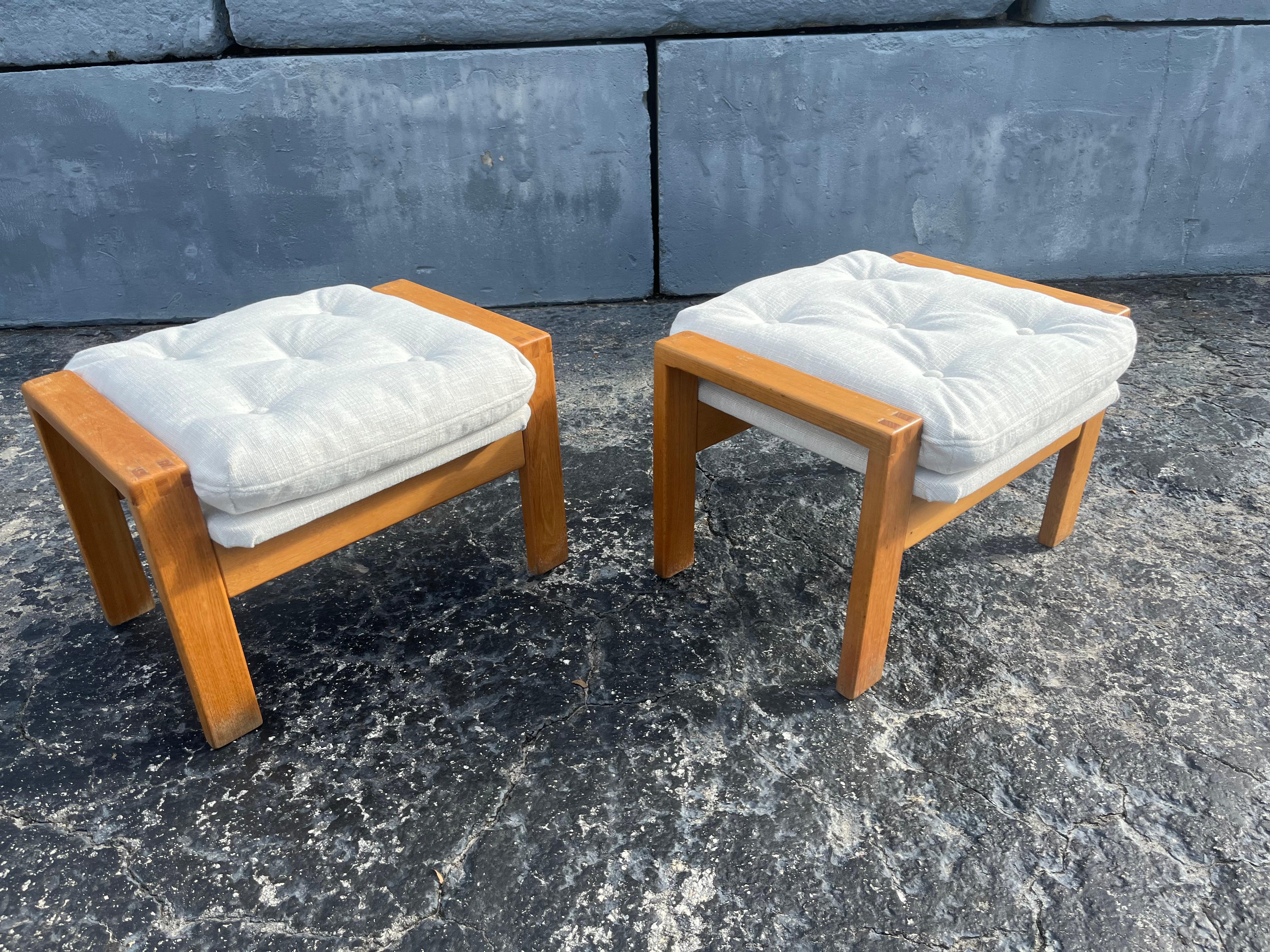 Paire de tabourets Ottomans Aalto Asko des années 1960 en vente 7