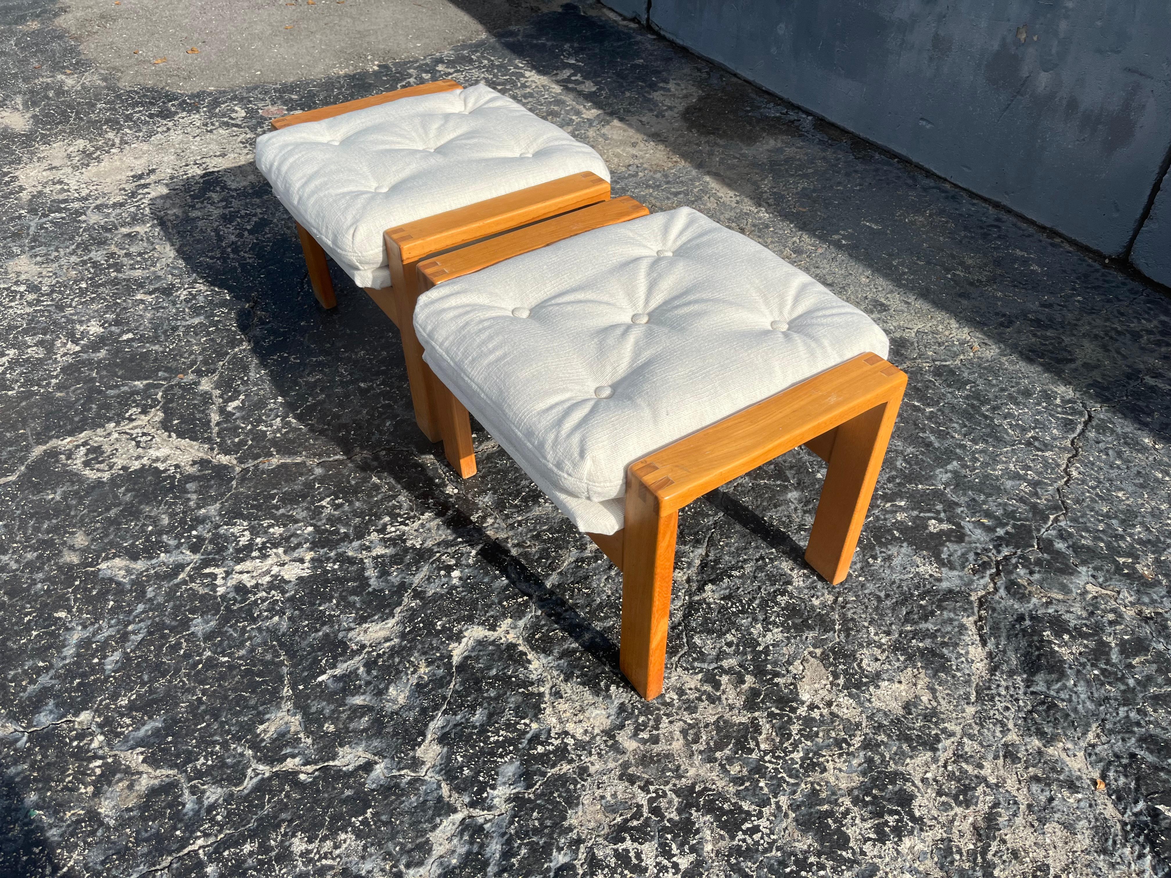 Paire de tabourets Ottomans Aalto Asko des années 1960 en vente 9