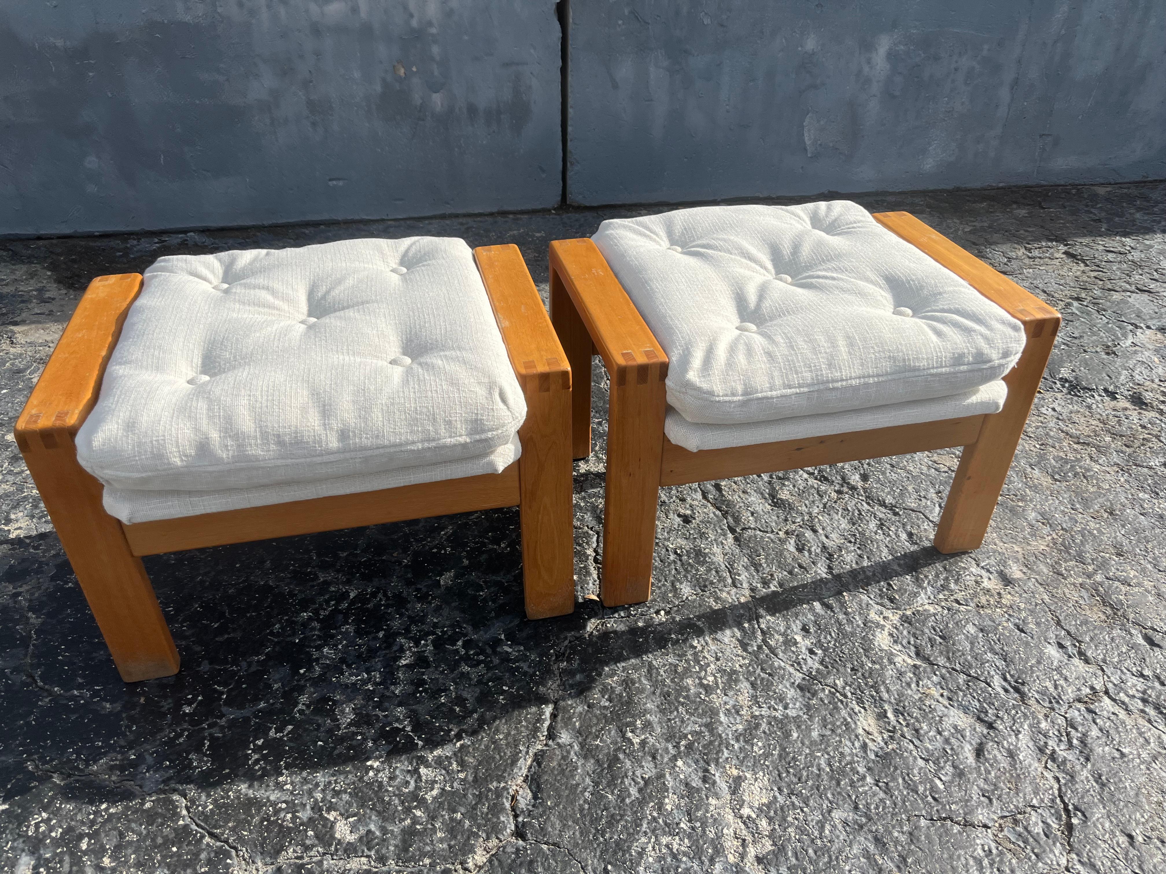 Mid-Century Modern Paire de tabourets Ottomans Aalto Asko des années 1960 en vente