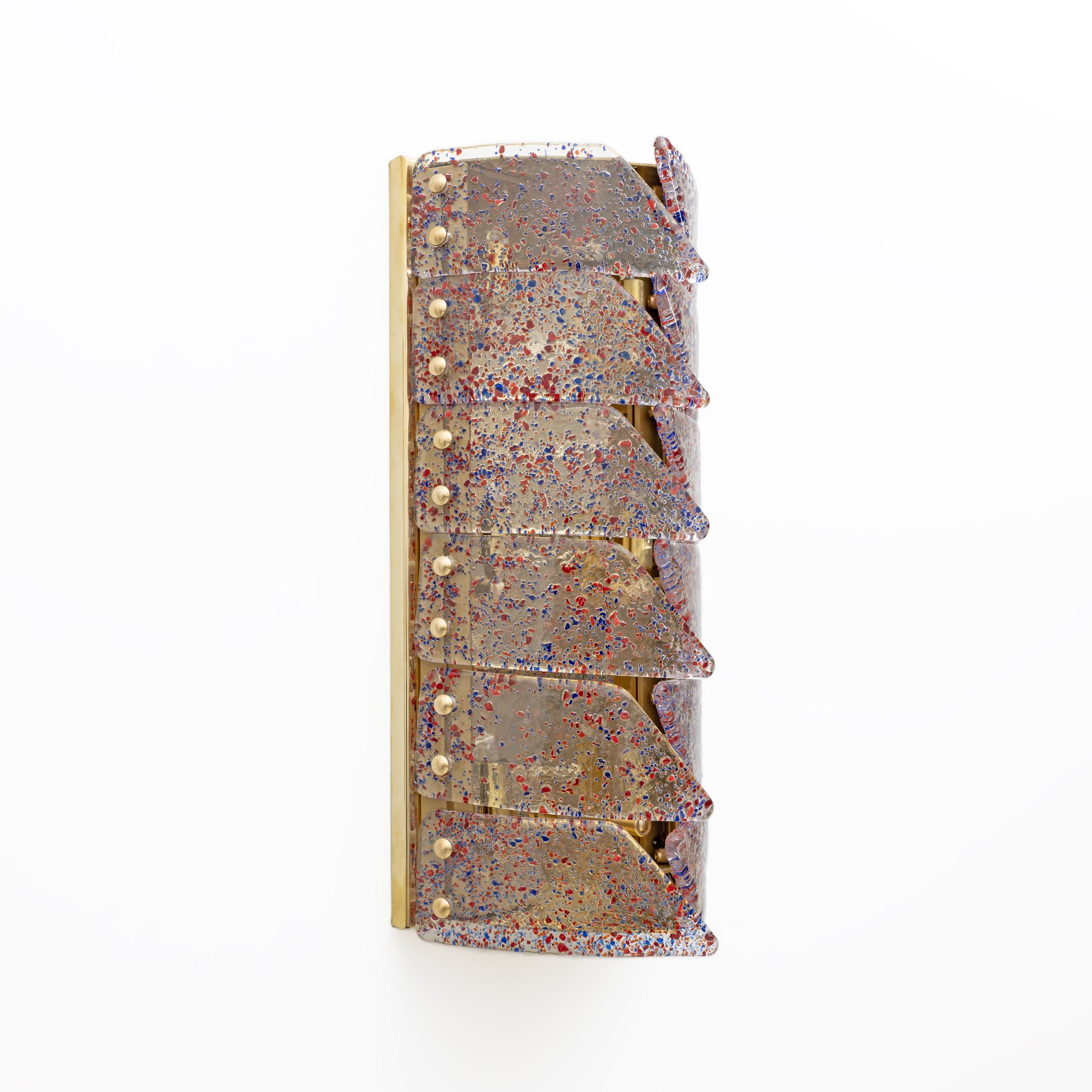 Ottone Coppia di lampade in vetro di Murano e ottone in stile moderno di metà secolo in vendita