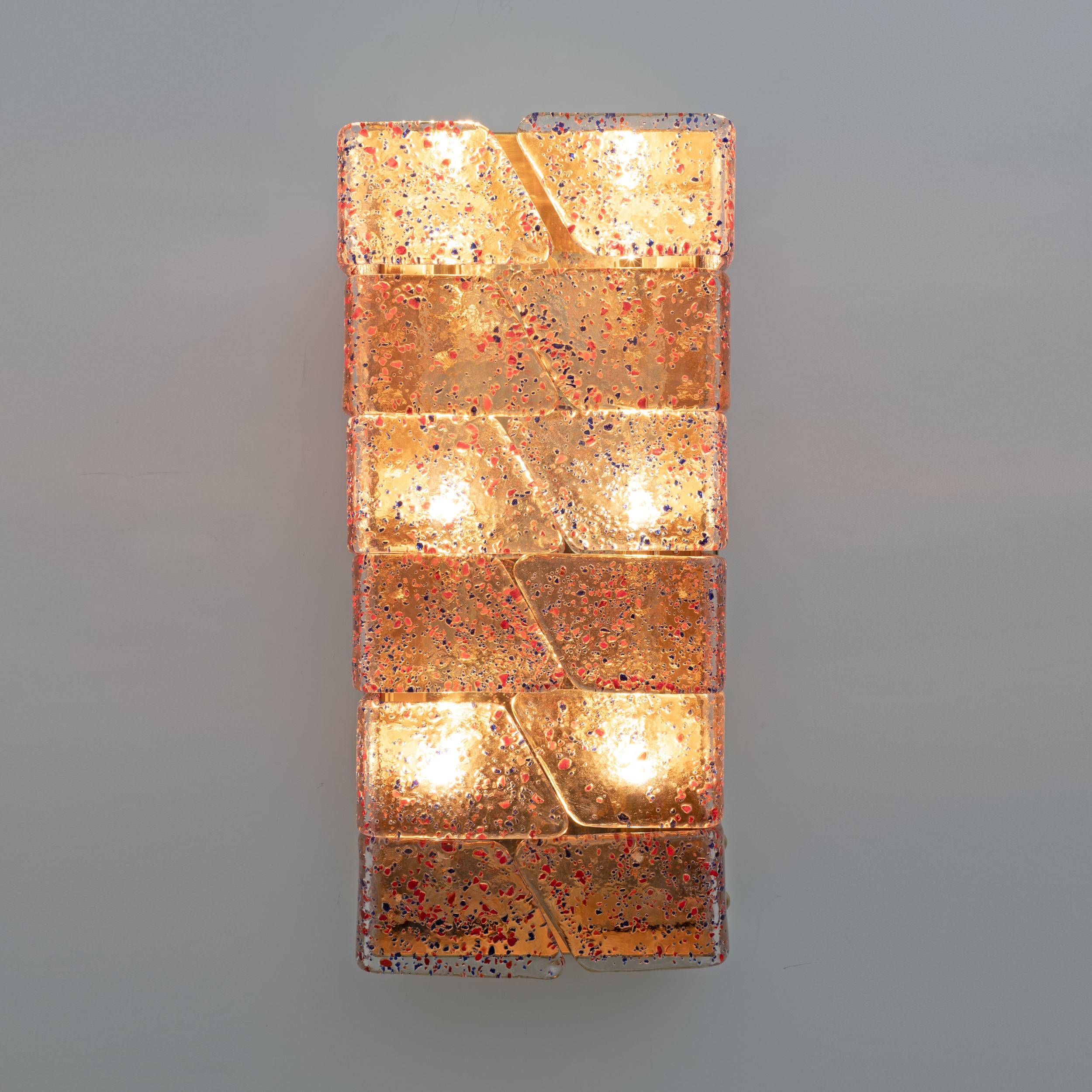 Ottone Coppia di lampade in vetro di Murano e ottone in stile moderno di metà secolo in vendita