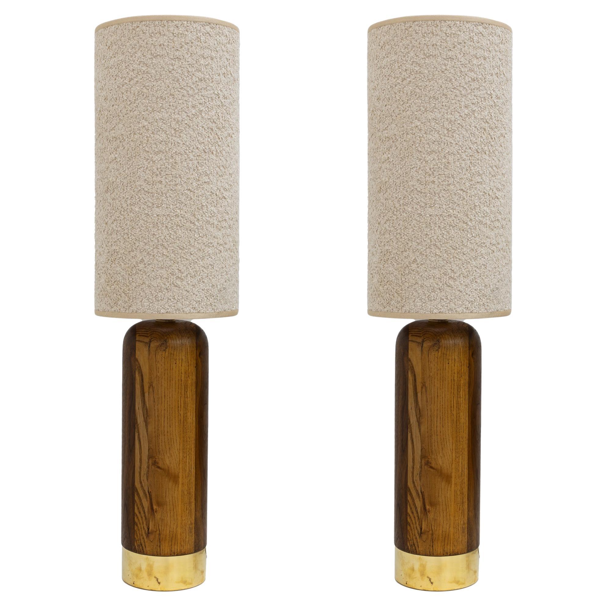 Pair of Mid-century Modern Style Italian Wood and Brass Table Lamps in vendita