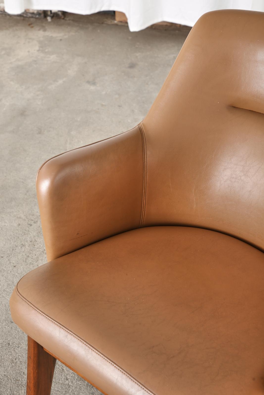 Pair of Mid-Century Modern Style Walnut Lounge Chairs 9