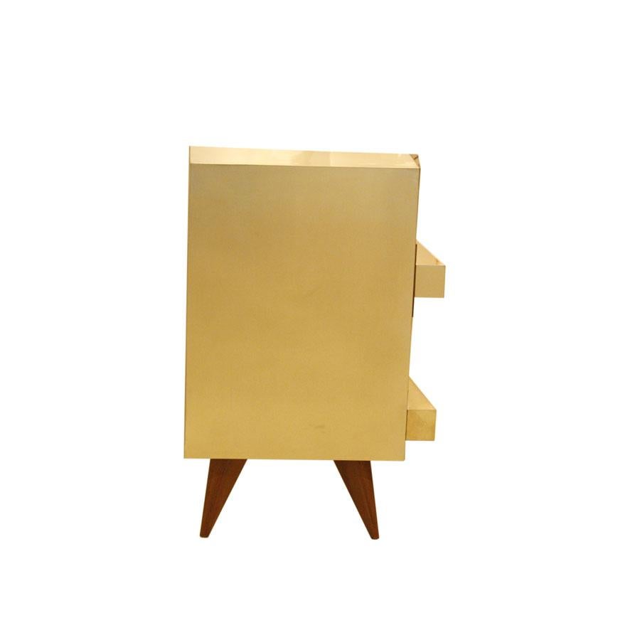 Coppia di comò italiani in legno e ottone in stile metà secolo moderno In condizioni buone in vendita a Ibiza, Spain