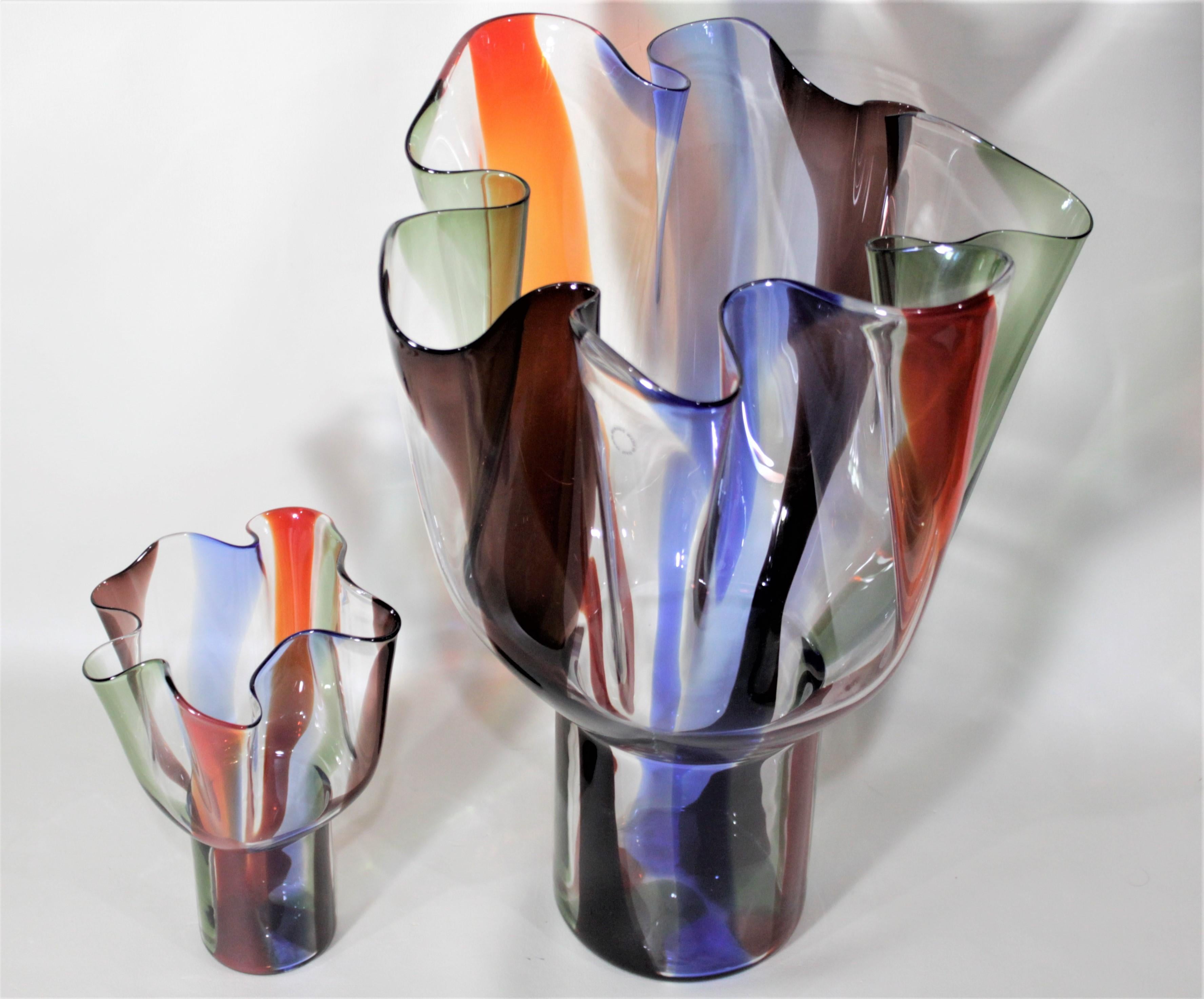 Pair of Mid-Century Modern Styled Venini Art Glass Kukinto Vases by Sarpeneva In Good Condition For Sale In Hamilton, Ontario