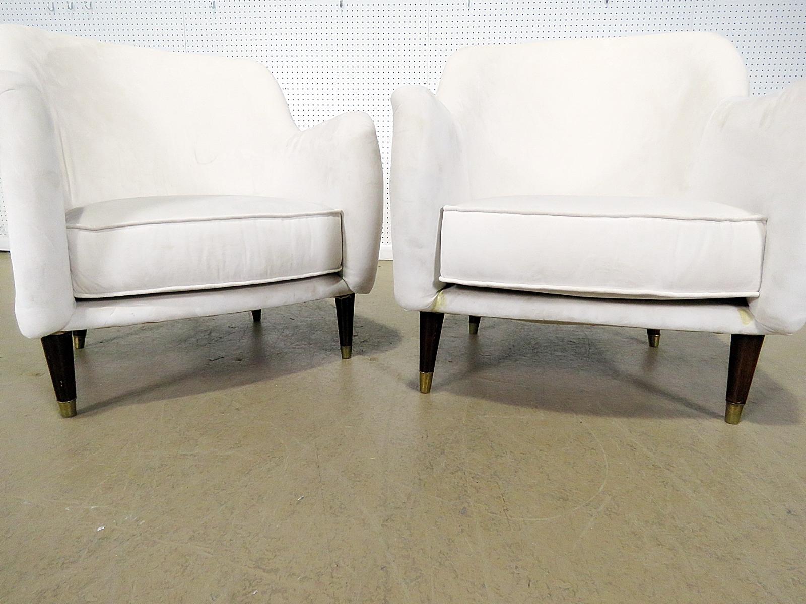 Pair of Mid-Century Modern Suede Club Chairs In Good Condition In Swedesboro, NJ