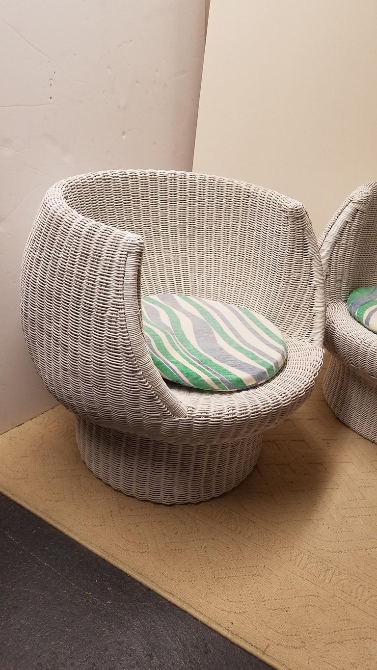 Pair of MidCentury Modern Super Cool White Wicker Bubble Chairs at 1stDibs