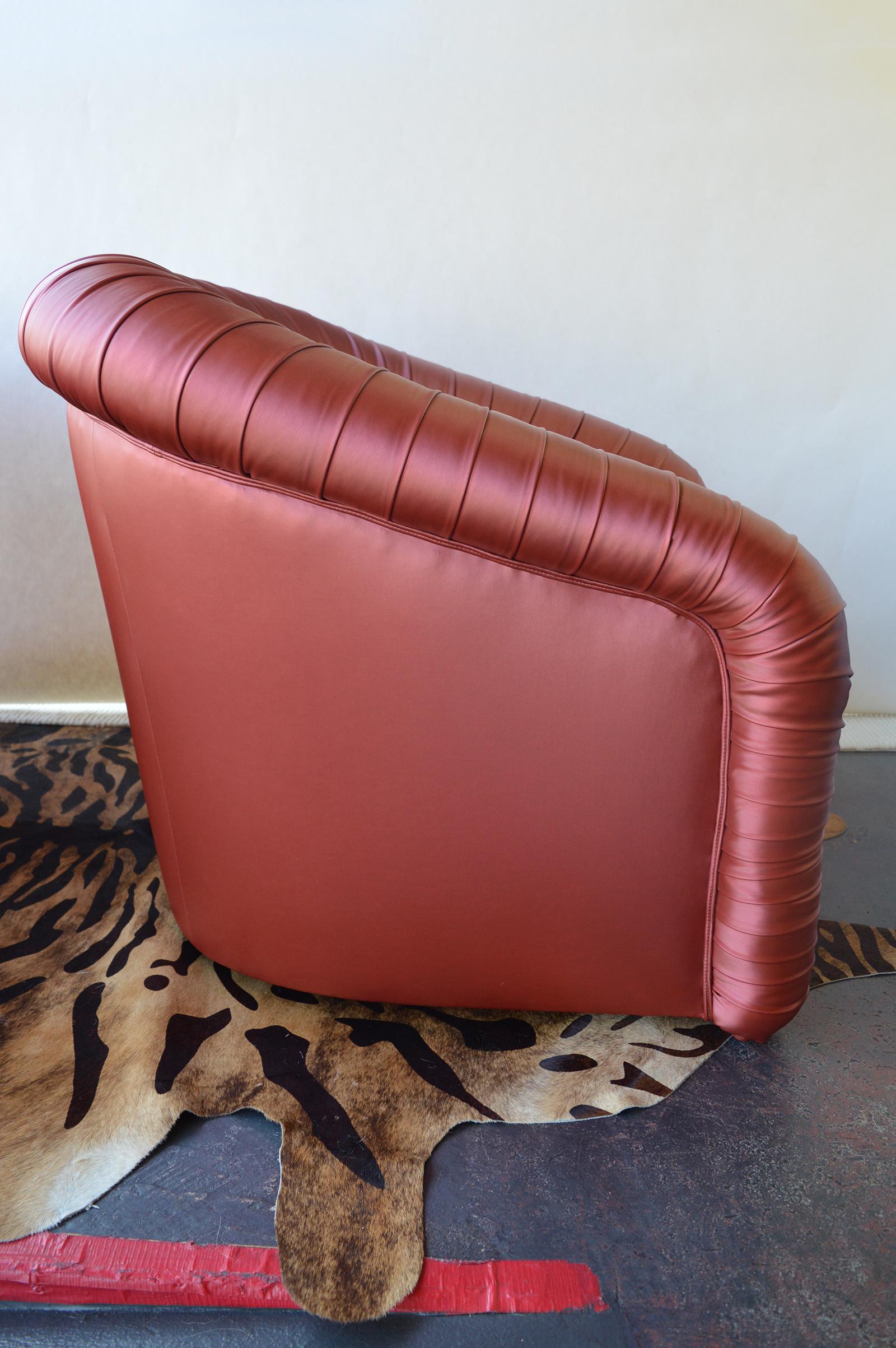 Pair of Mid-Century Modern Swivel Chairs In Good Condition In Los Angeles, CA