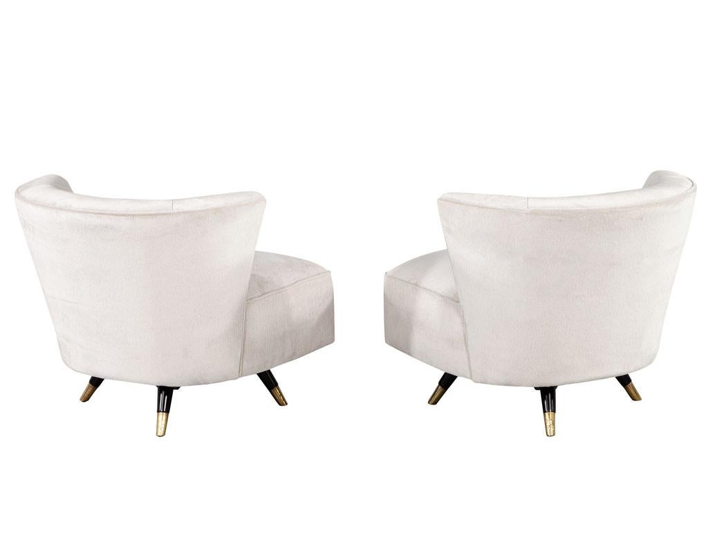Mid-20th Century Pair of Mid-Century Modern Swivel Chairs with Metal and Brass Legs