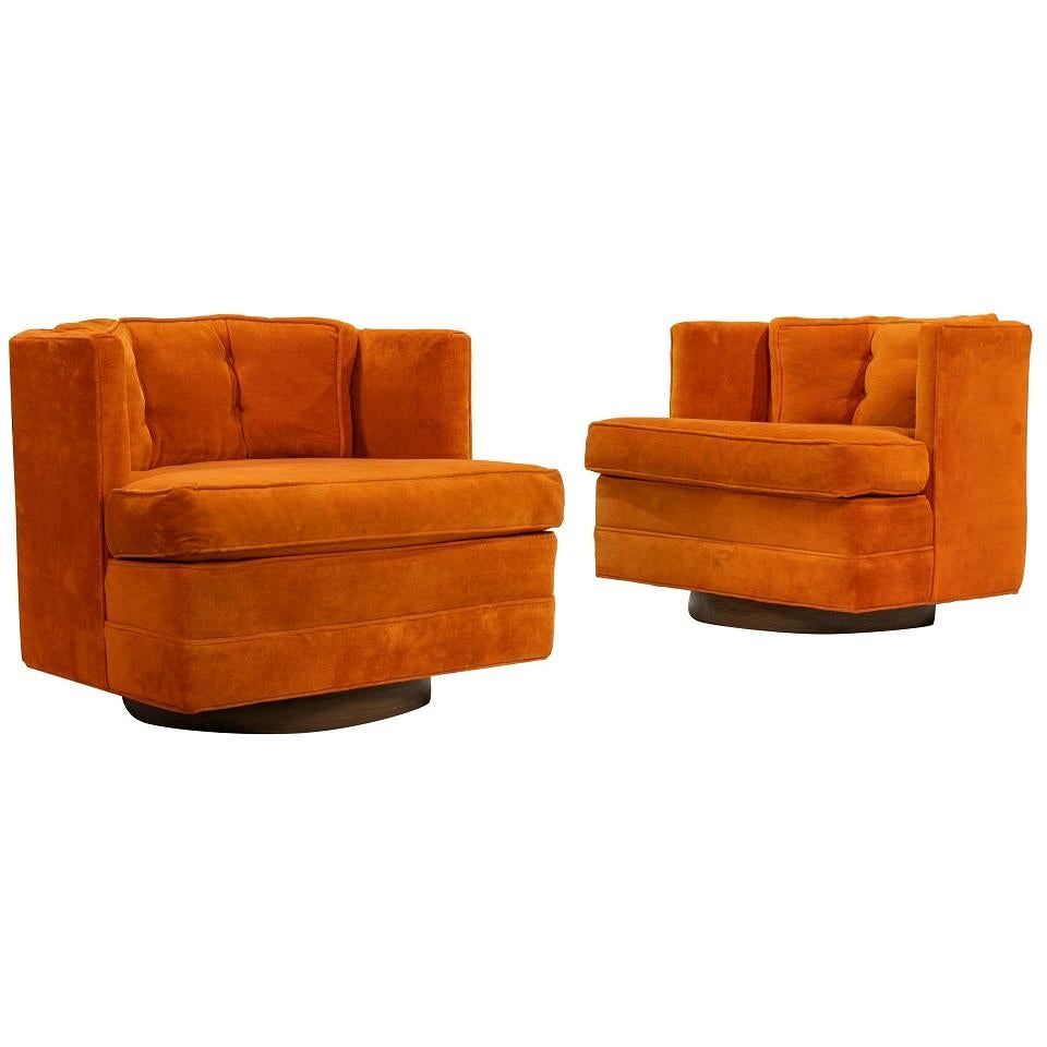 Pair of Mid-Century Modern Swivel Lounge Chairs