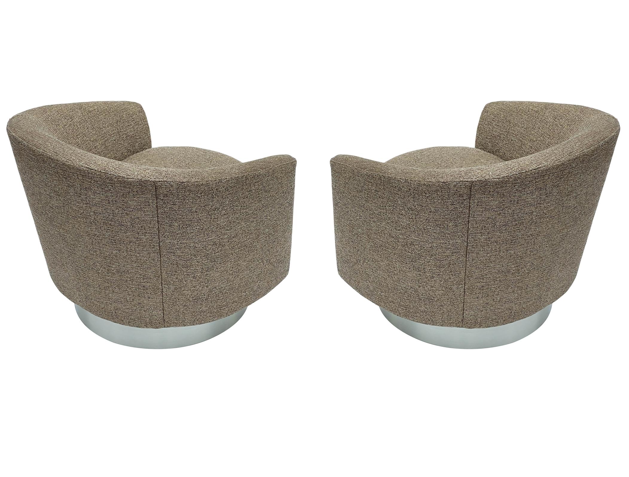 American Pair of Mid Century Modern Swivel Lounge Club Chairs in Tweed & Brushed Steel For Sale
