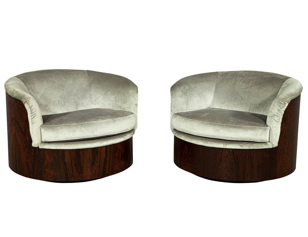 Pair of Mid-Century Modern Swivel Tub Chairs 3