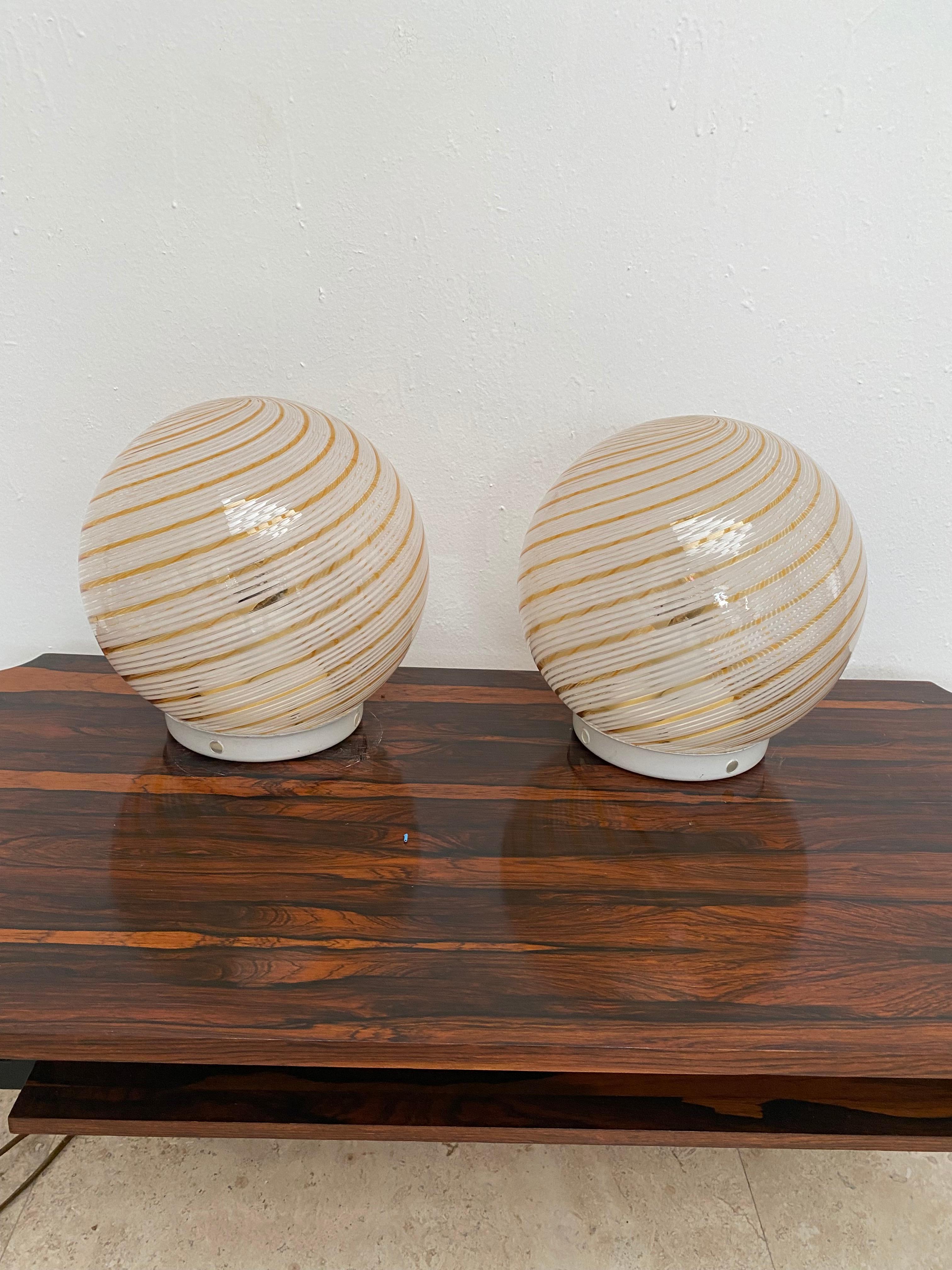 Pair of Mid-Century Modern Table Lamps Attributed to Venini, Murano, circa 1970 3
