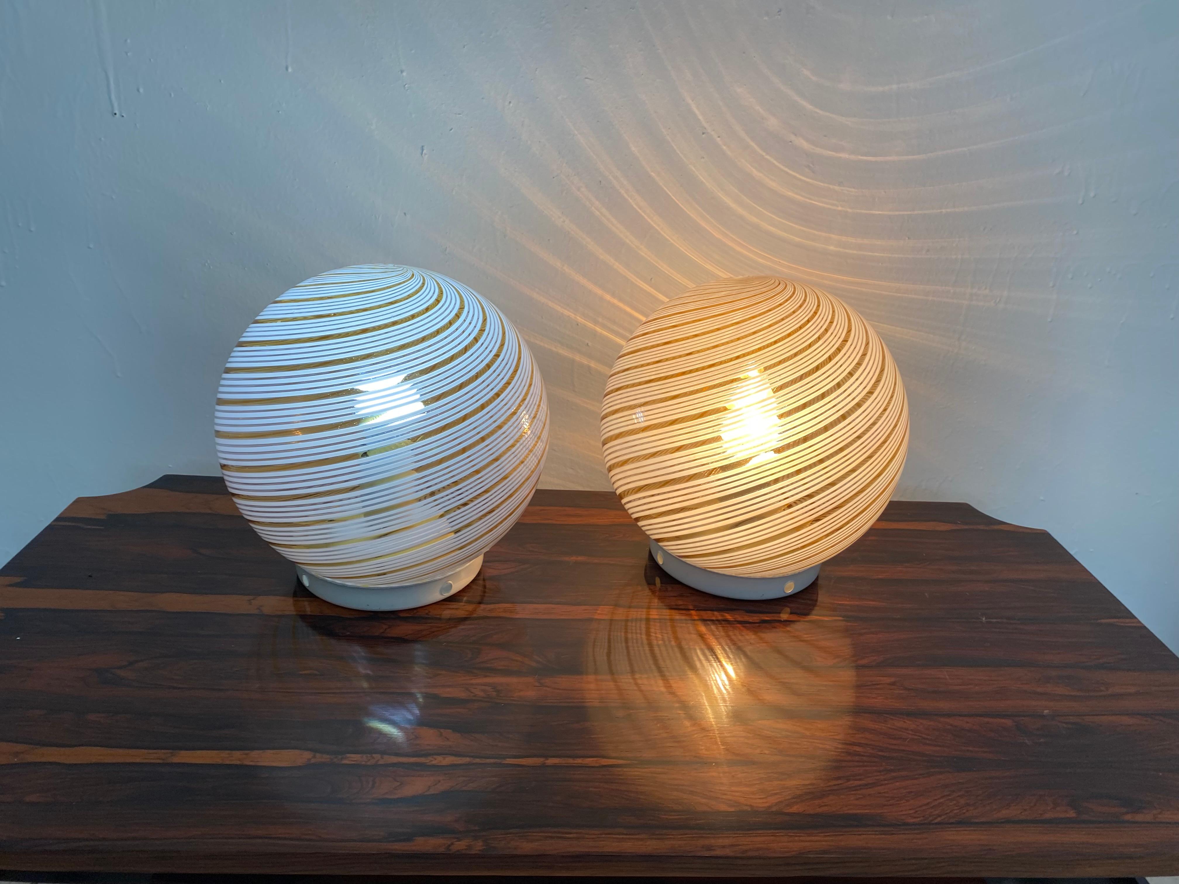 Pair of Mid-Century Modern Table Lamps Attributed to Venini, Murano, circa 1970 6